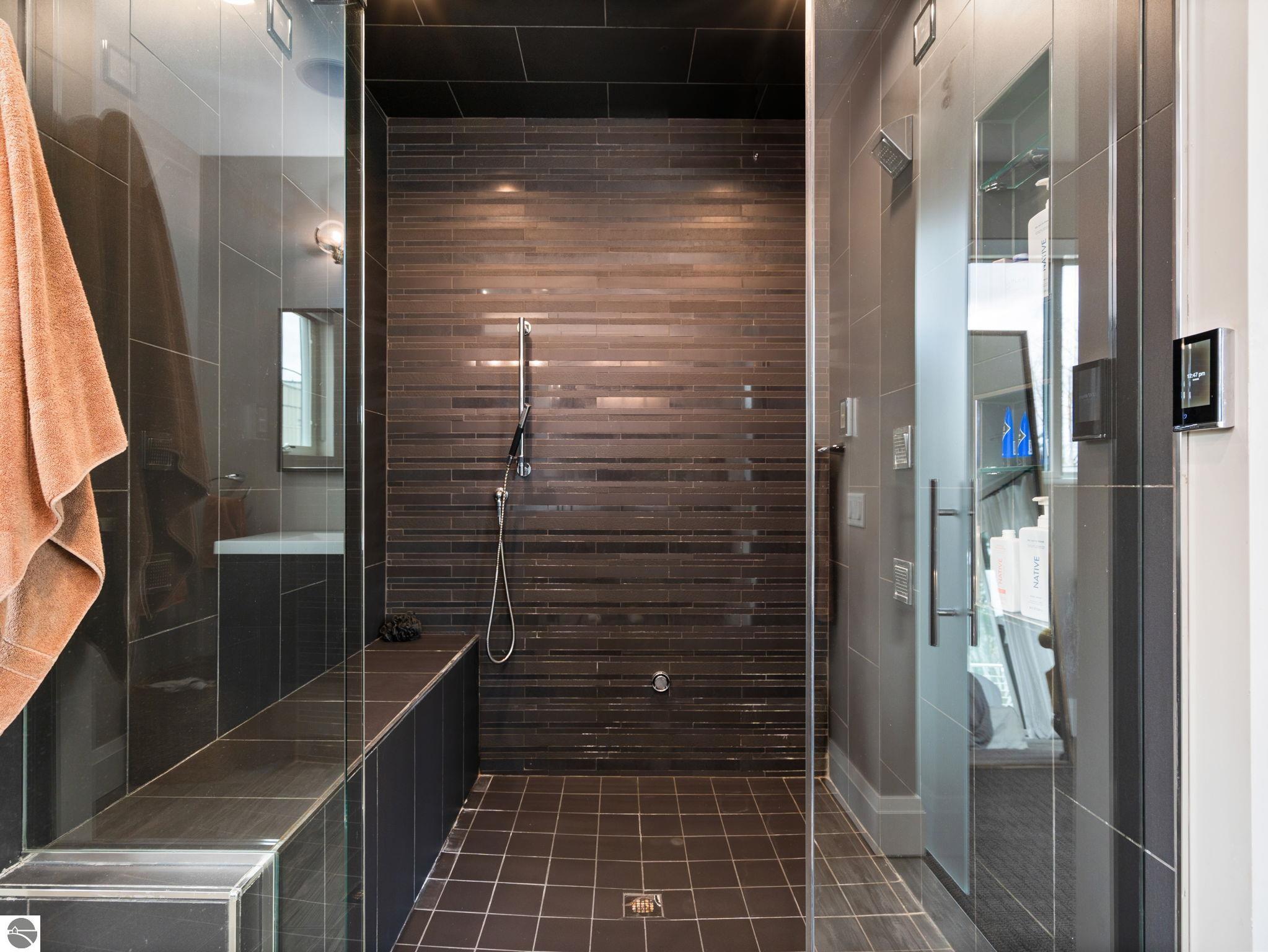 Traverse City, Michigan, 49684, United States, 8 Bedrooms Bedrooms, ,12 BathroomsBathrooms,Residential,Active,2044588