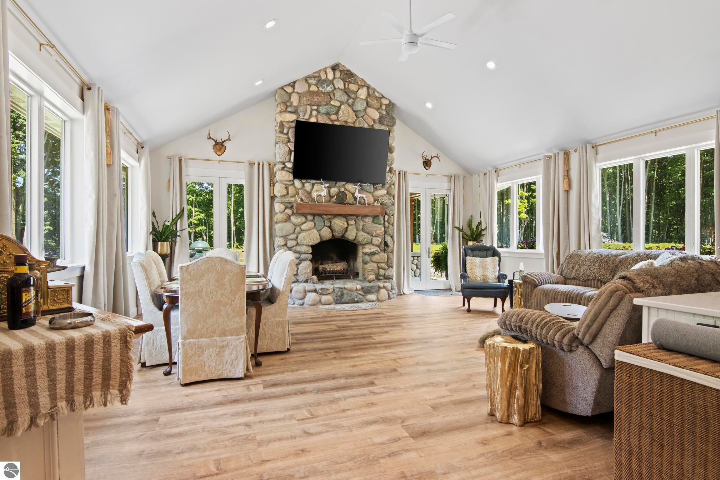 Alden, Michigan, 49612, United States, 3 Bedrooms Bedrooms, ,2 BathroomsBathrooms,Residential,Active,1919079