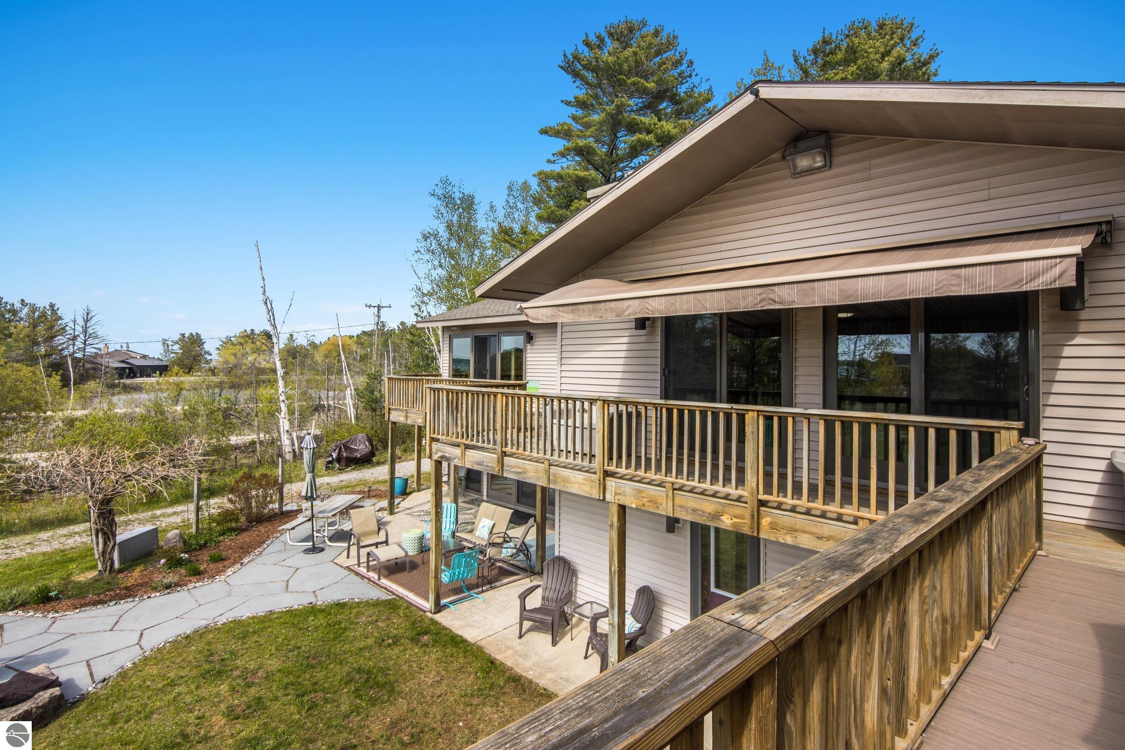Williamsburg, Michigan, 49690, United States, ,4 BathroomsBathrooms,Residential,Active,1831821