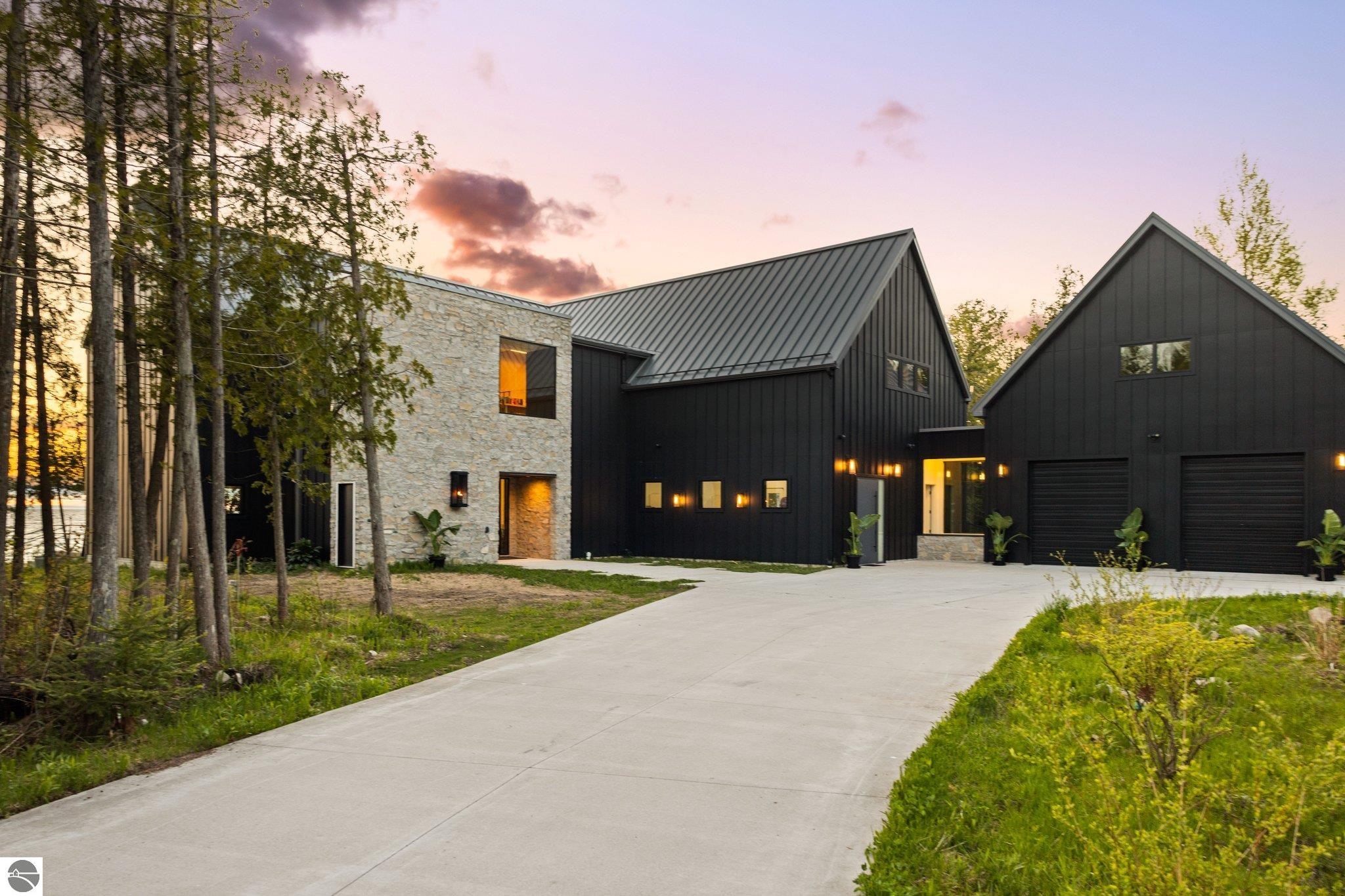 Northport, Michigan, 49670, United States, 3 Bedrooms Bedrooms, ,4 BathroomsBathrooms,Residential,Active,1843407