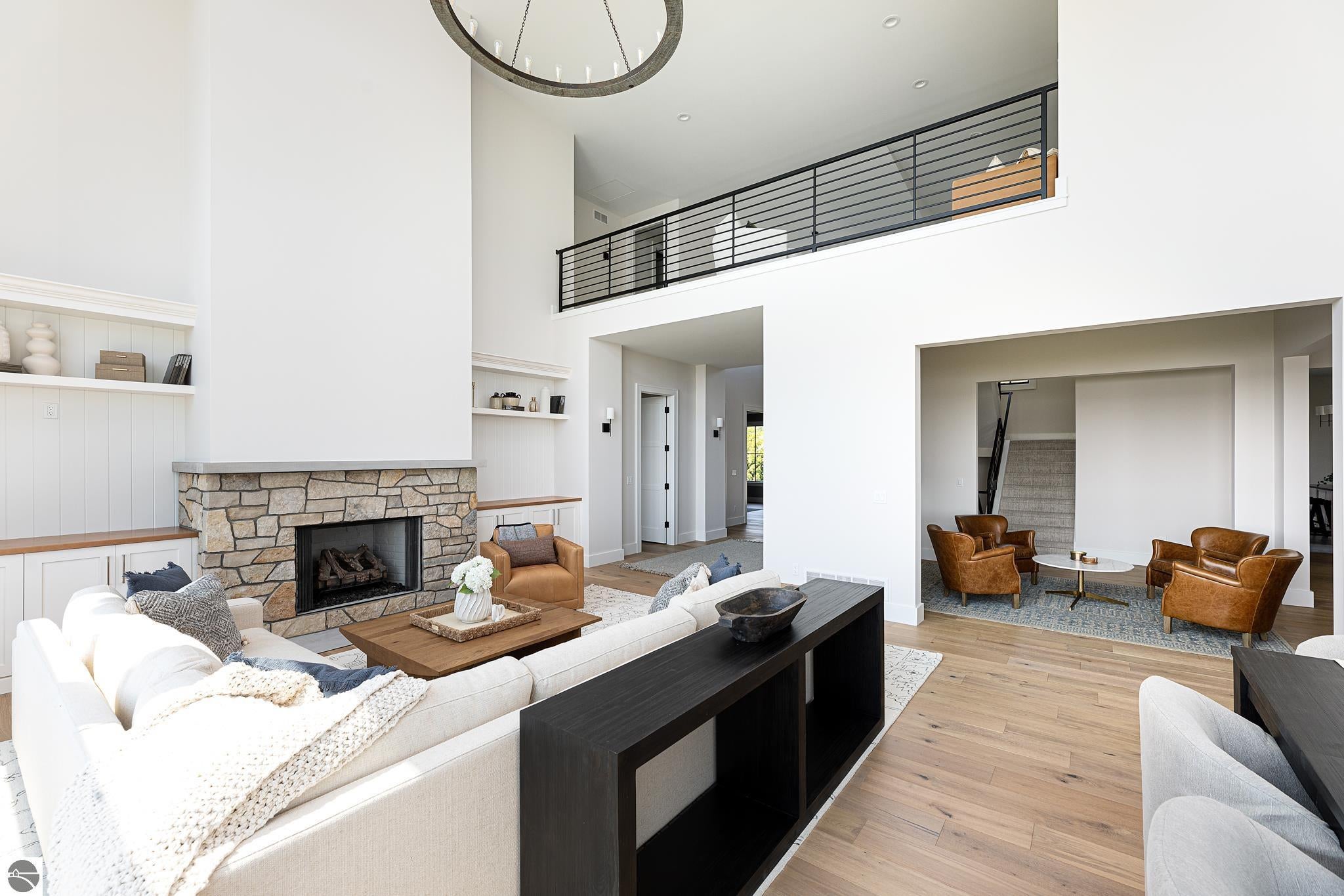 Traverse City, Michigan, 49686, United States, 4 Bedrooms Bedrooms, ,5 BathroomsBathrooms,Residential,Active,1905364