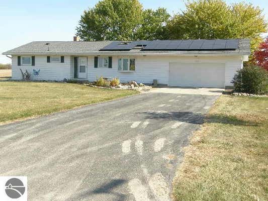 3016 N BEGOLE RD, ALMA, MI 48801 - Image 1