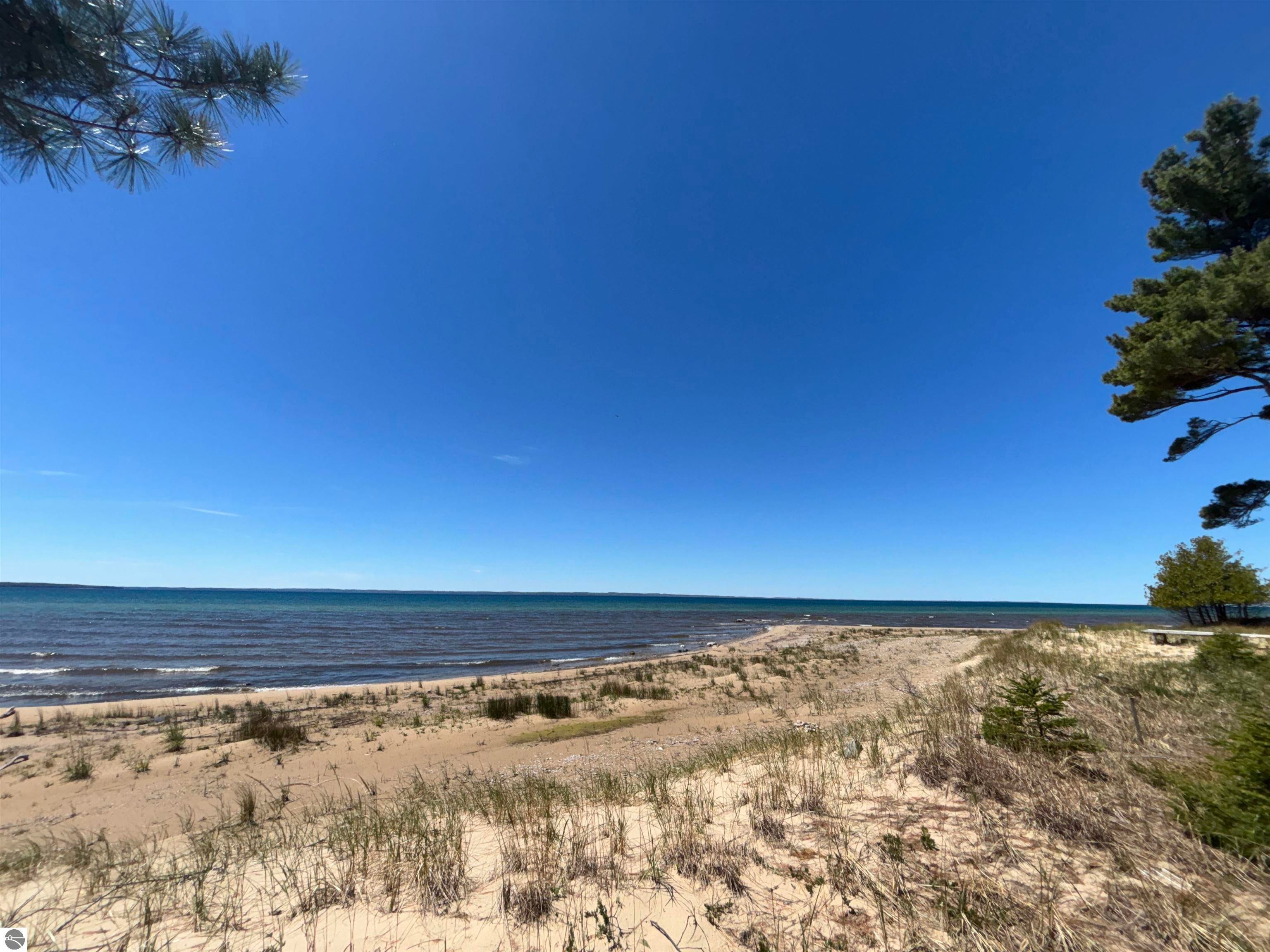Kewadin, Michigan, 49648, United States, 5 Bedrooms Bedrooms, ,6 BathroomsBathrooms,Residential,Active,2032911