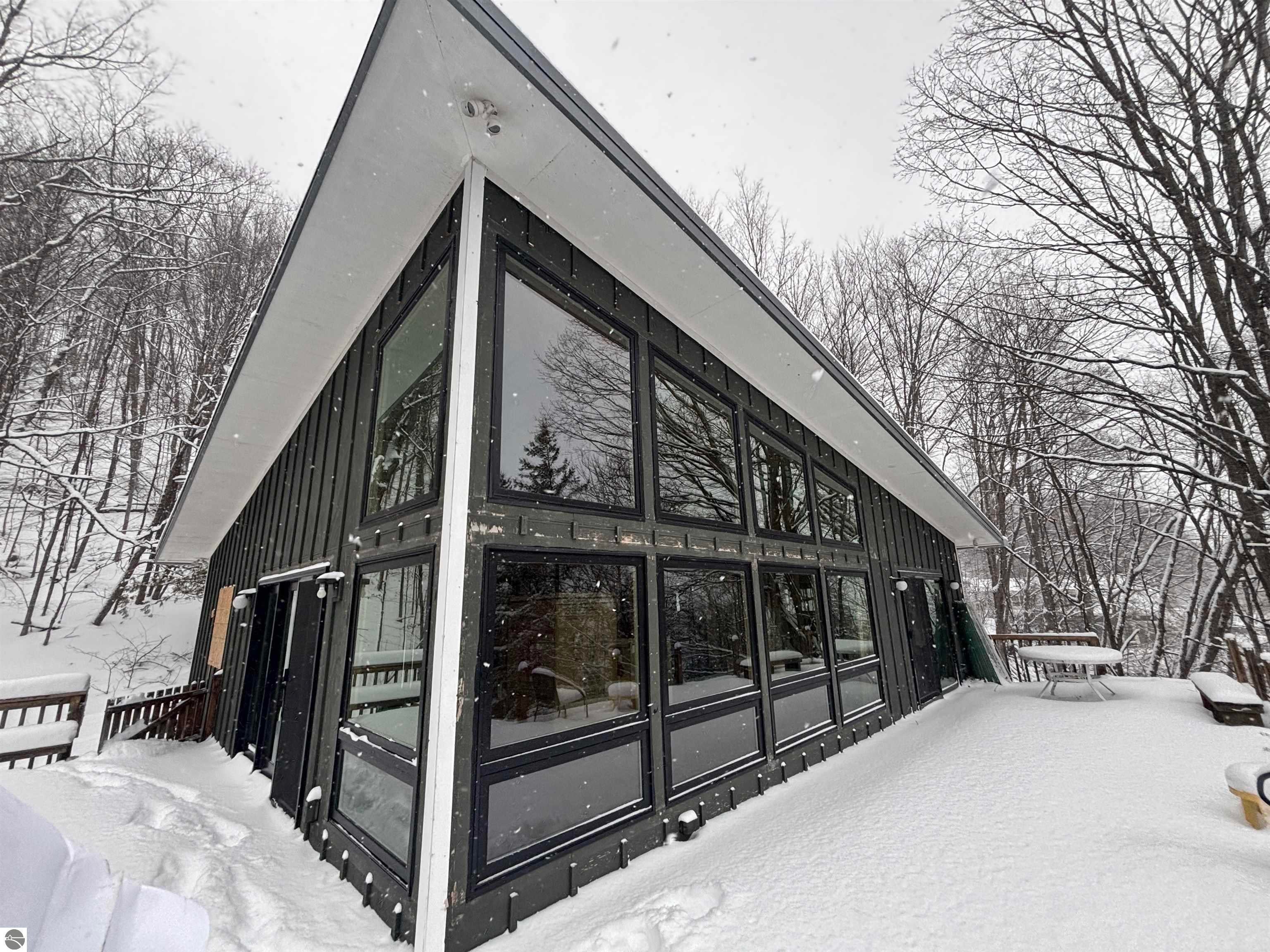 Kewadin, Michigan, 49648, United States, 2 Bedrooms Bedrooms, ,2 BathroomsBathrooms,Residential,Active,2007077