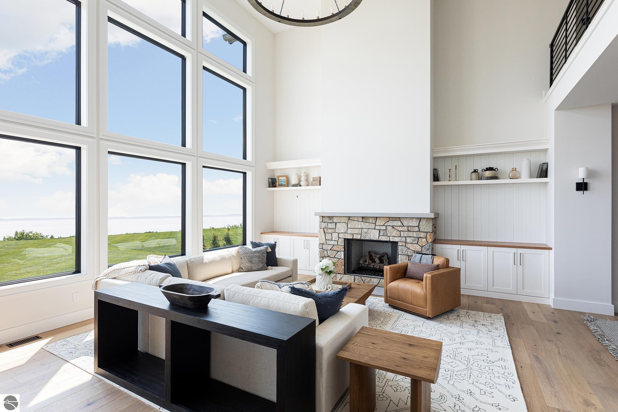 Traverse City, Michigan, 49686, United States, 4 Bedrooms Bedrooms, ,5 BathroomsBathrooms,Residential,Active,1905364