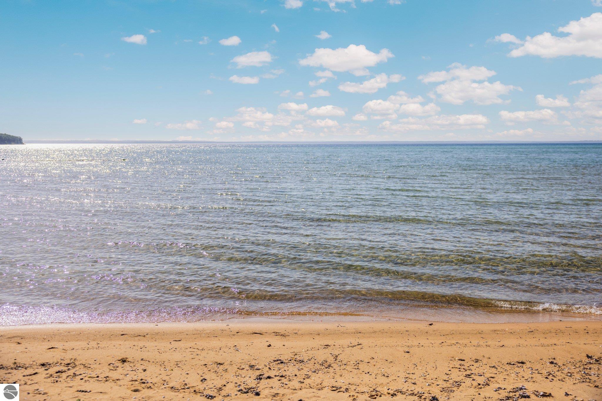 Traverse City, Michigan, 49686, United States, 11 Bedrooms Bedrooms, ,12 BathroomsBathrooms,Residential,Active,1871584