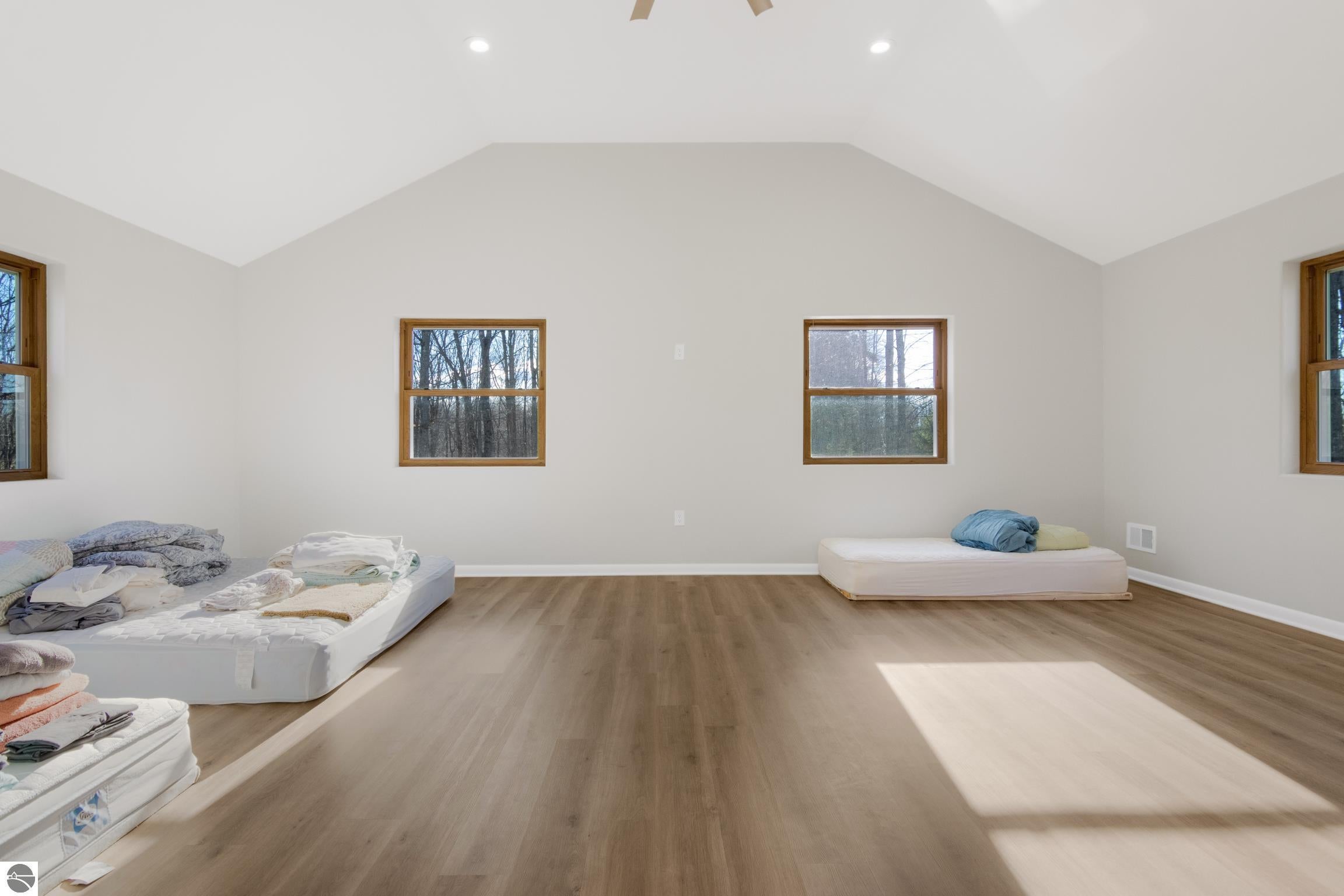 Kalkaska, Michigan, 49646, United States, 4 Bedrooms Bedrooms, ,5 BathroomsBathrooms,Residential,Active,1992305