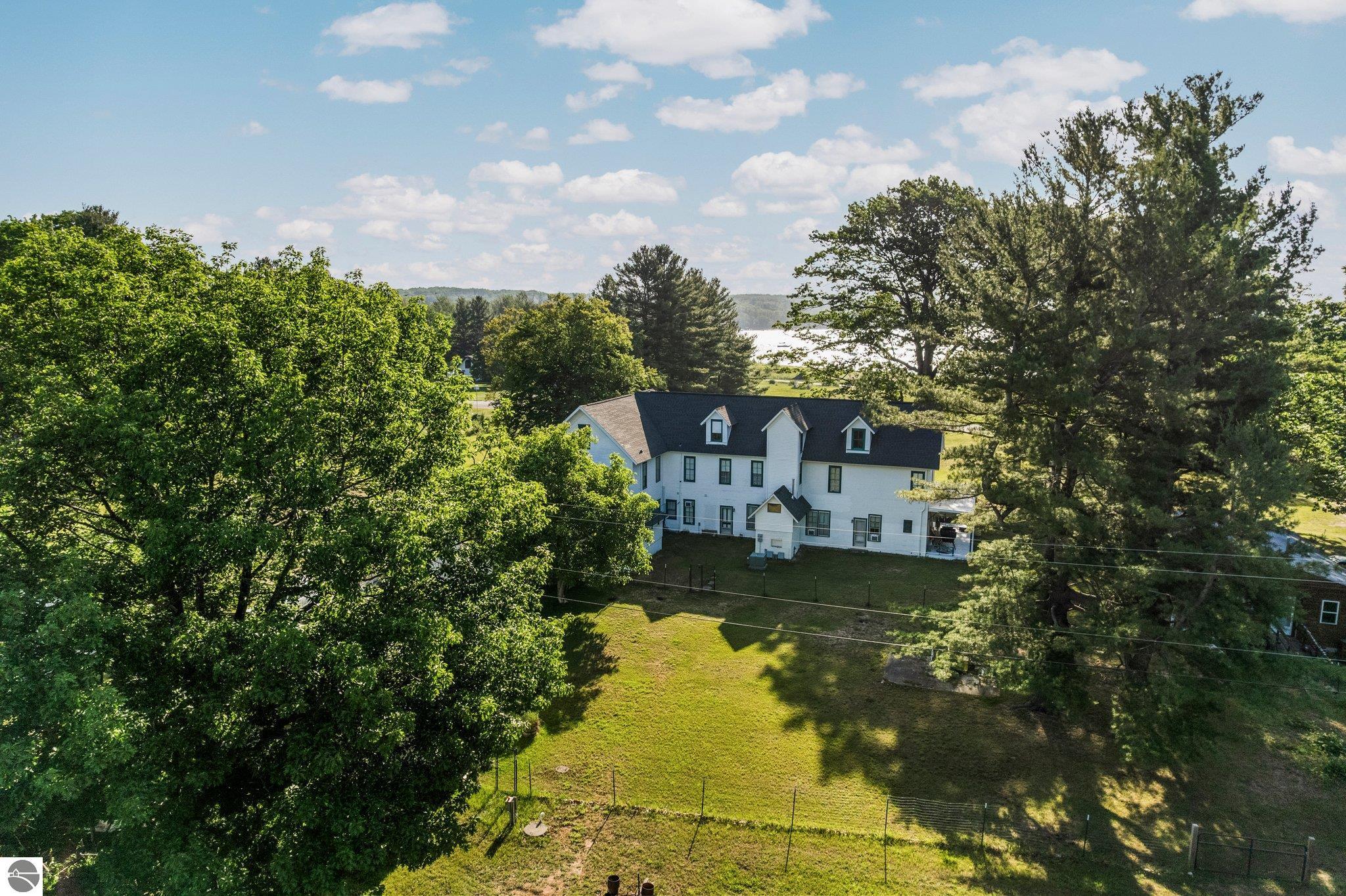 Traverse City, Michigan, 49686, United States, 11 Bedrooms Bedrooms, ,12 BathroomsBathrooms,Residential,Active,1871584