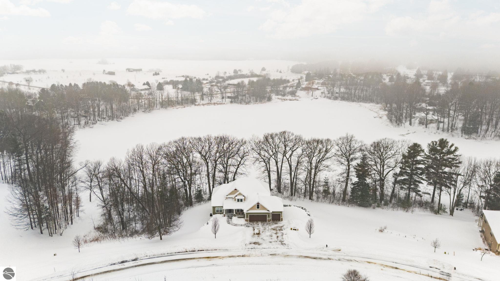 Traverse City, Michigan, 49685, United States, 6 Bedrooms Bedrooms, ,5 BathroomsBathrooms,Residential,Active,2007994
