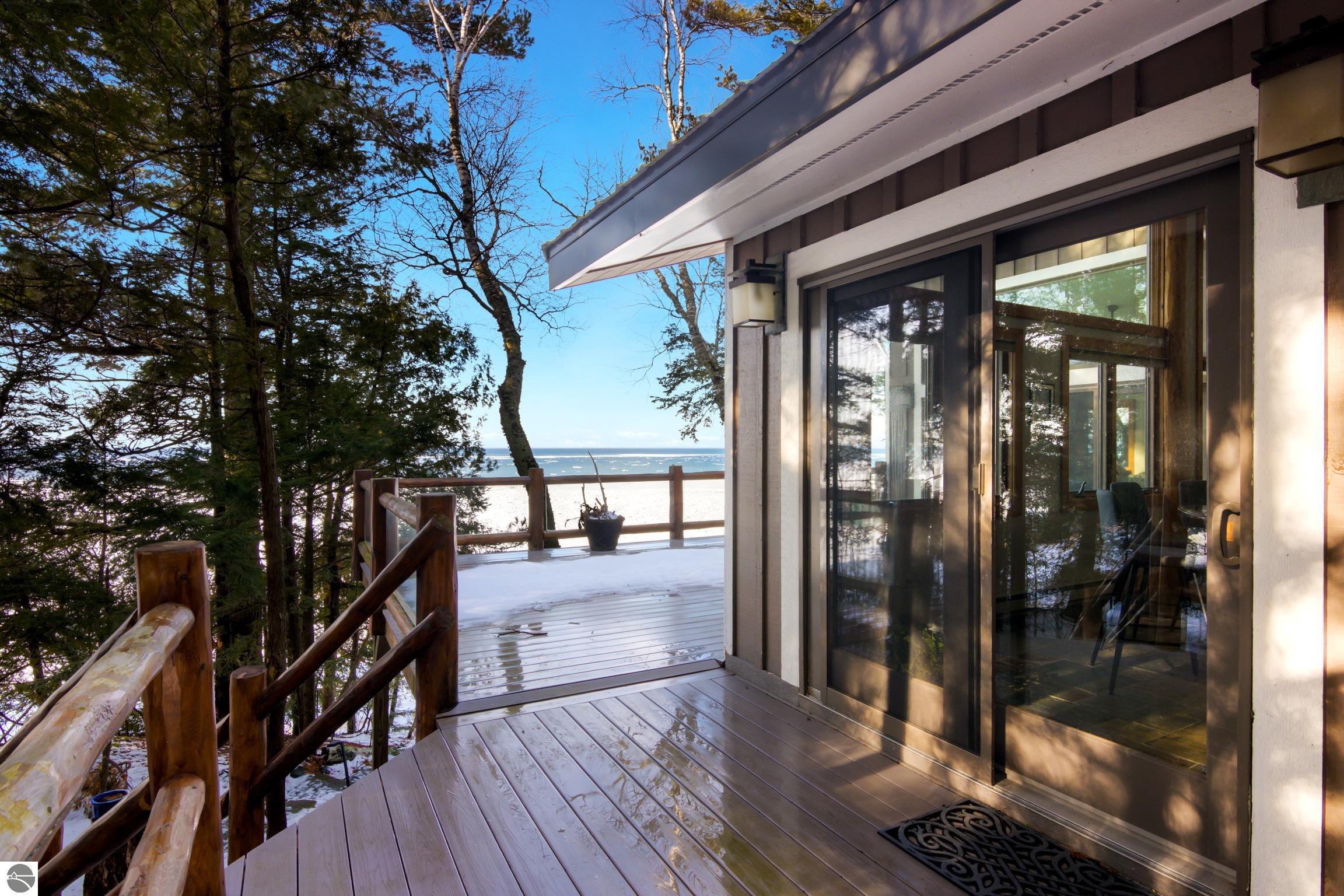 Kewadin, Michigan, 49648, United States, 5 Bedrooms Bedrooms, ,2 BathroomsBathrooms,Residential,Active,2009166