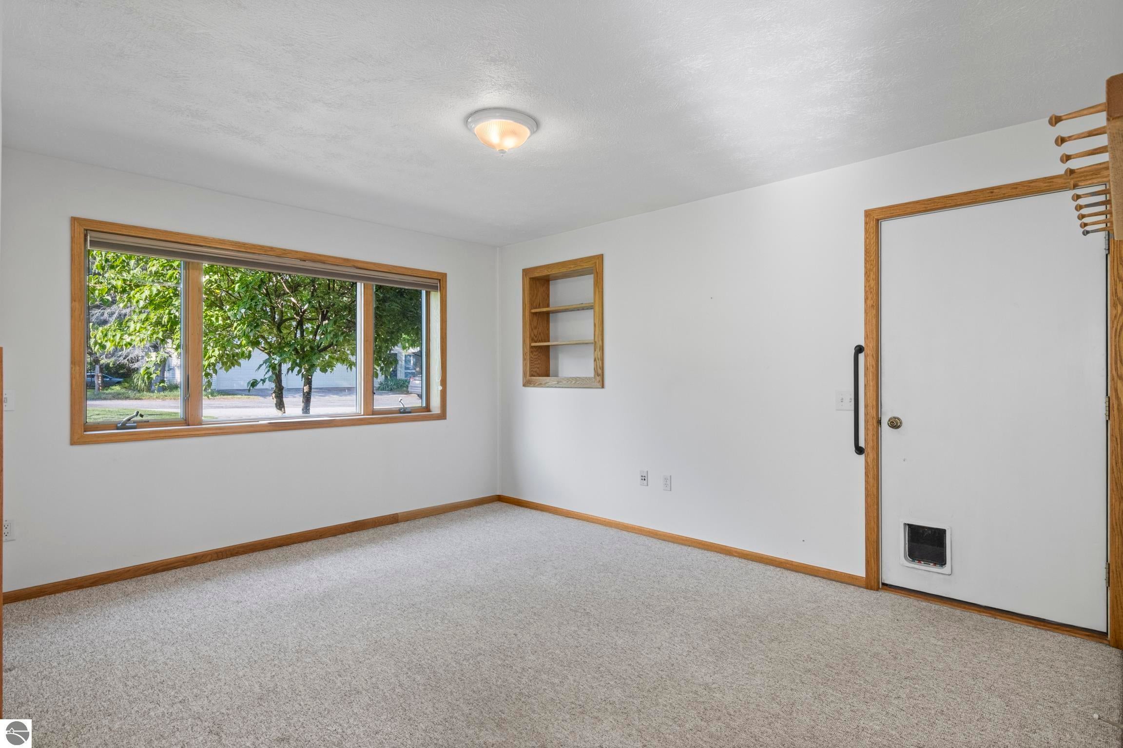 Kewadin, Michigan, 49648, United States, 5 Bedrooms Bedrooms, ,6 BathroomsBathrooms,Residential,Active,1914924