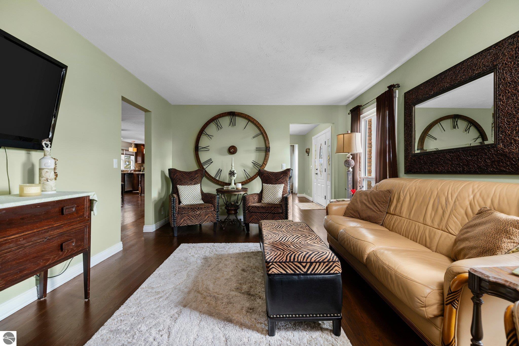 Traverse City, Michigan, 49684, United States, ,5 BathroomsBathrooms,Residential,Active,1831839