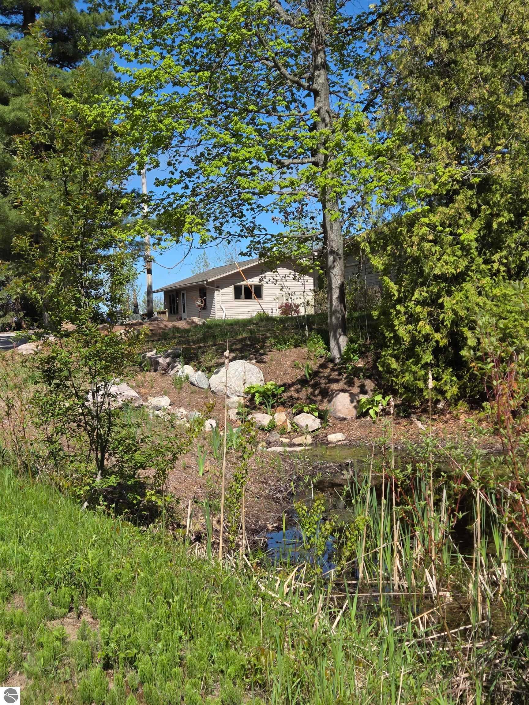 Williamsburg, Michigan, 49690, United States, ,4 BathroomsBathrooms,Residential,Active,1831821