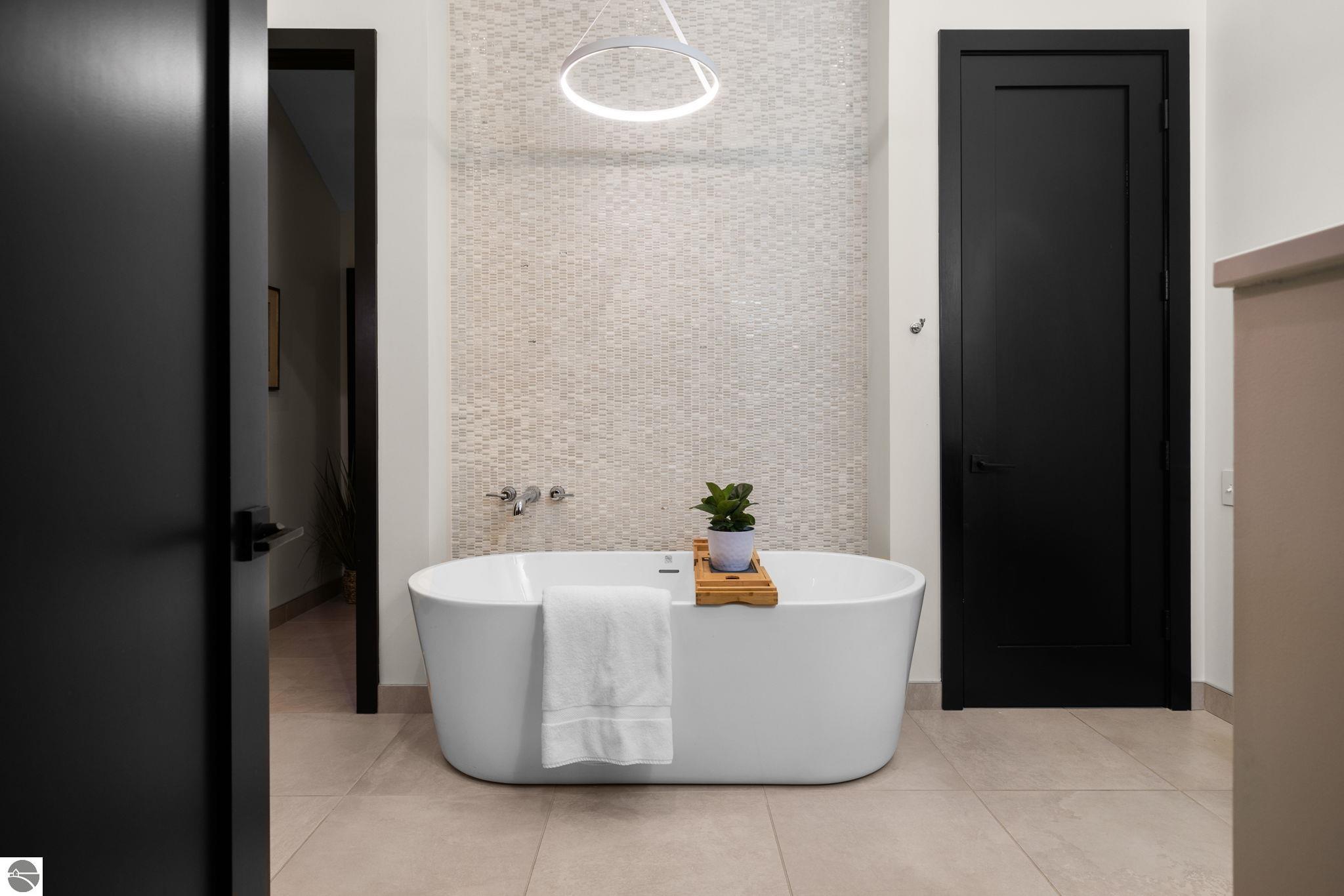 Northport, Michigan, 49670, United States, 3 Bedrooms Bedrooms, ,4 BathroomsBathrooms,Residential,Active,1843407