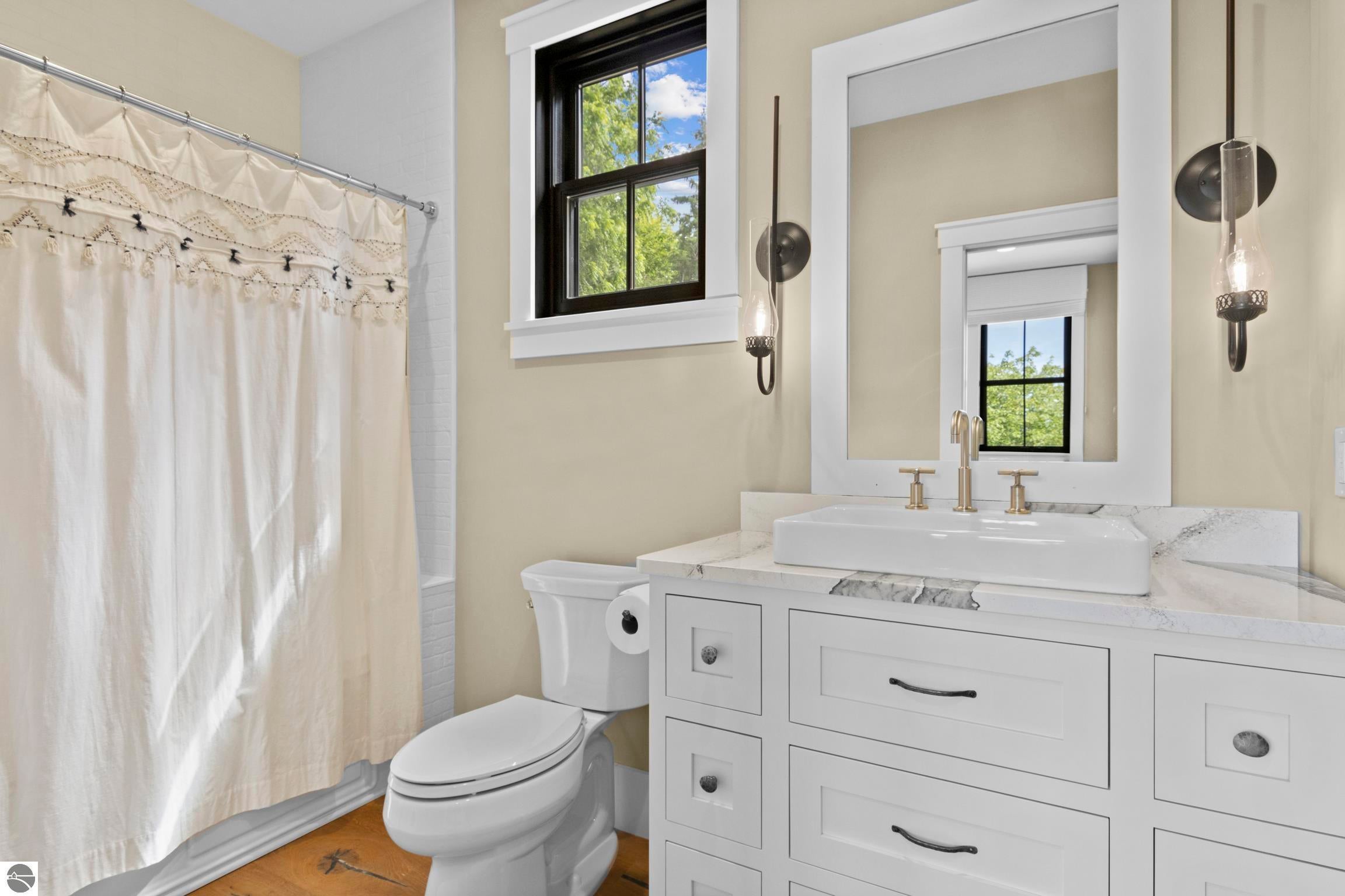 Central Lake, Michigan, 49622, United States, 3 Bedrooms Bedrooms, ,4 BathroomsBathrooms,Residential,Active,1871658