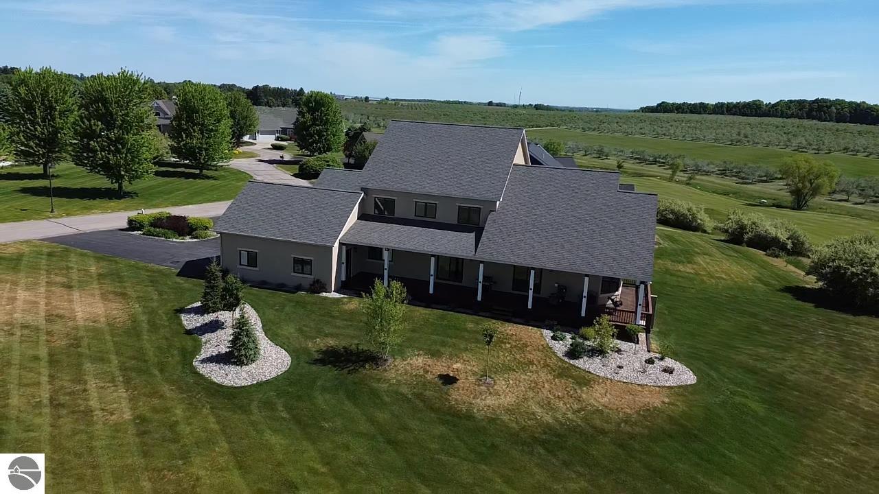 Williamsburg, Michigan, 49690, United States, 5 Bedrooms Bedrooms, ,4 BathroomsBathrooms,Residential,Active,2015233