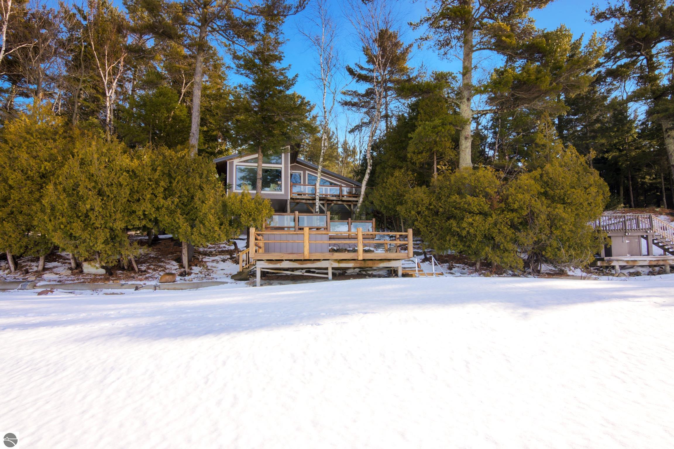 Kewadin, Michigan, 49648, United States, 5 Bedrooms Bedrooms, ,2 BathroomsBathrooms,Residential,Active,2009166