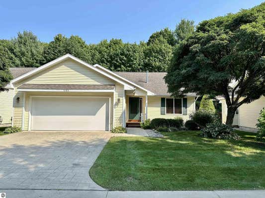 1685 VETERANS DR, TRAVERSE CITY, MI 49684 - Image 1