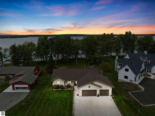 11246 KINGS POINT RD, ALANSON, MI 49706 - Image 1