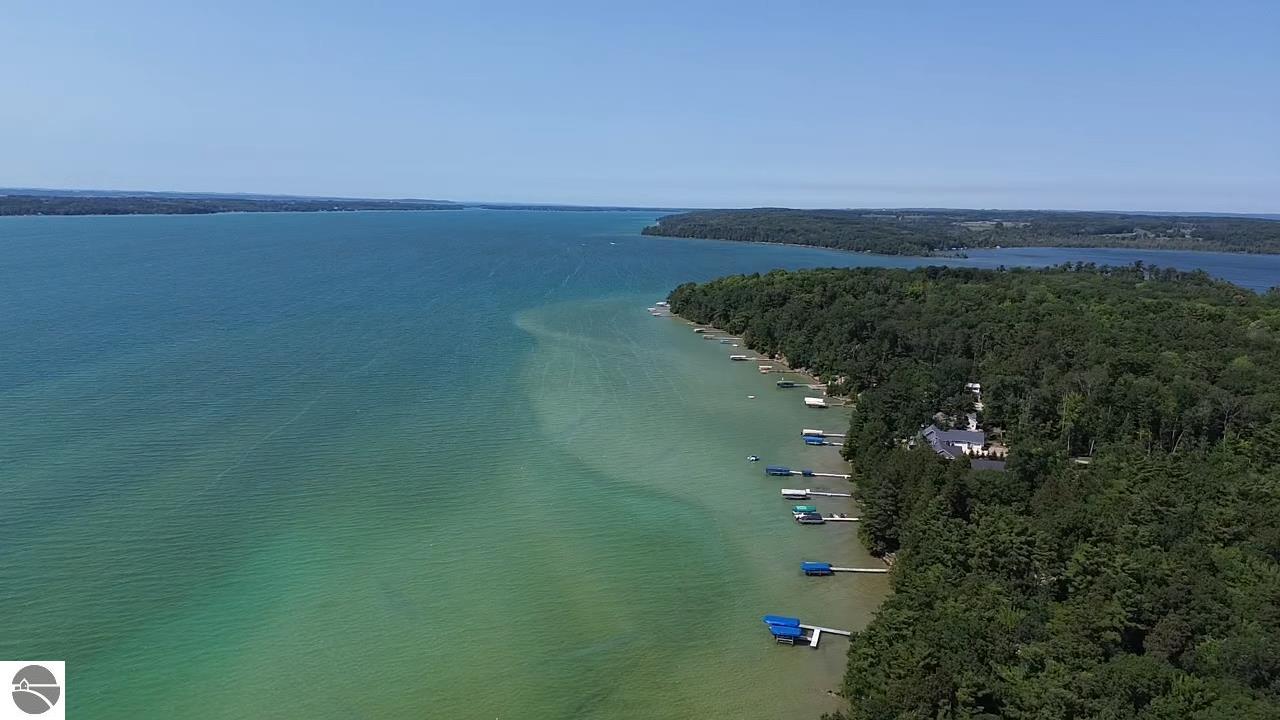 Williamsburg, Michigan, 49690, United States, 3 Bedrooms Bedrooms, ,3 BathroomsBathrooms,Residential,Active,1900200