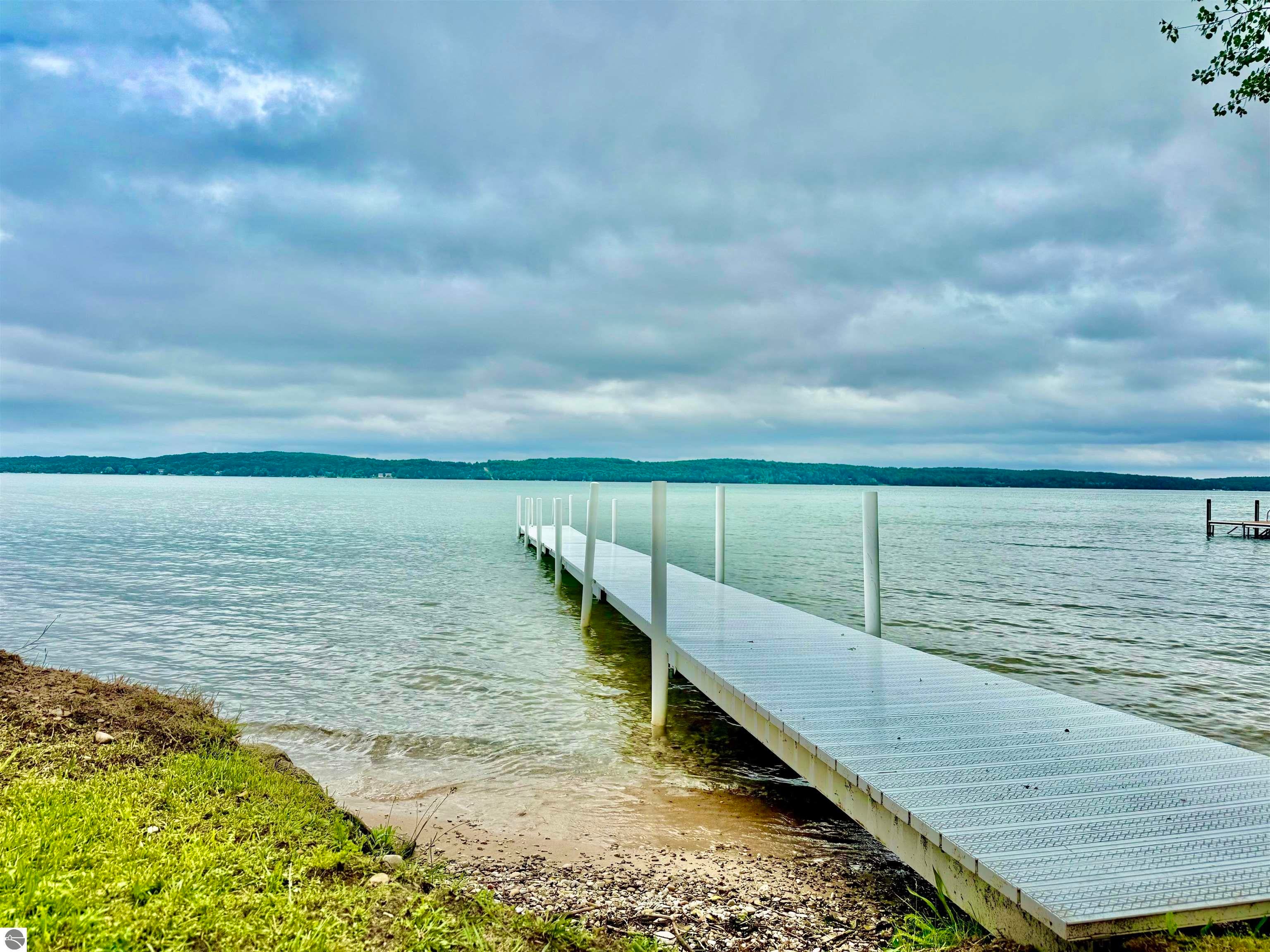 Williamsburg, Michigan, 49690, United States, 3 Bedrooms Bedrooms, ,3 BathroomsBathrooms,Residential,Active,1871591