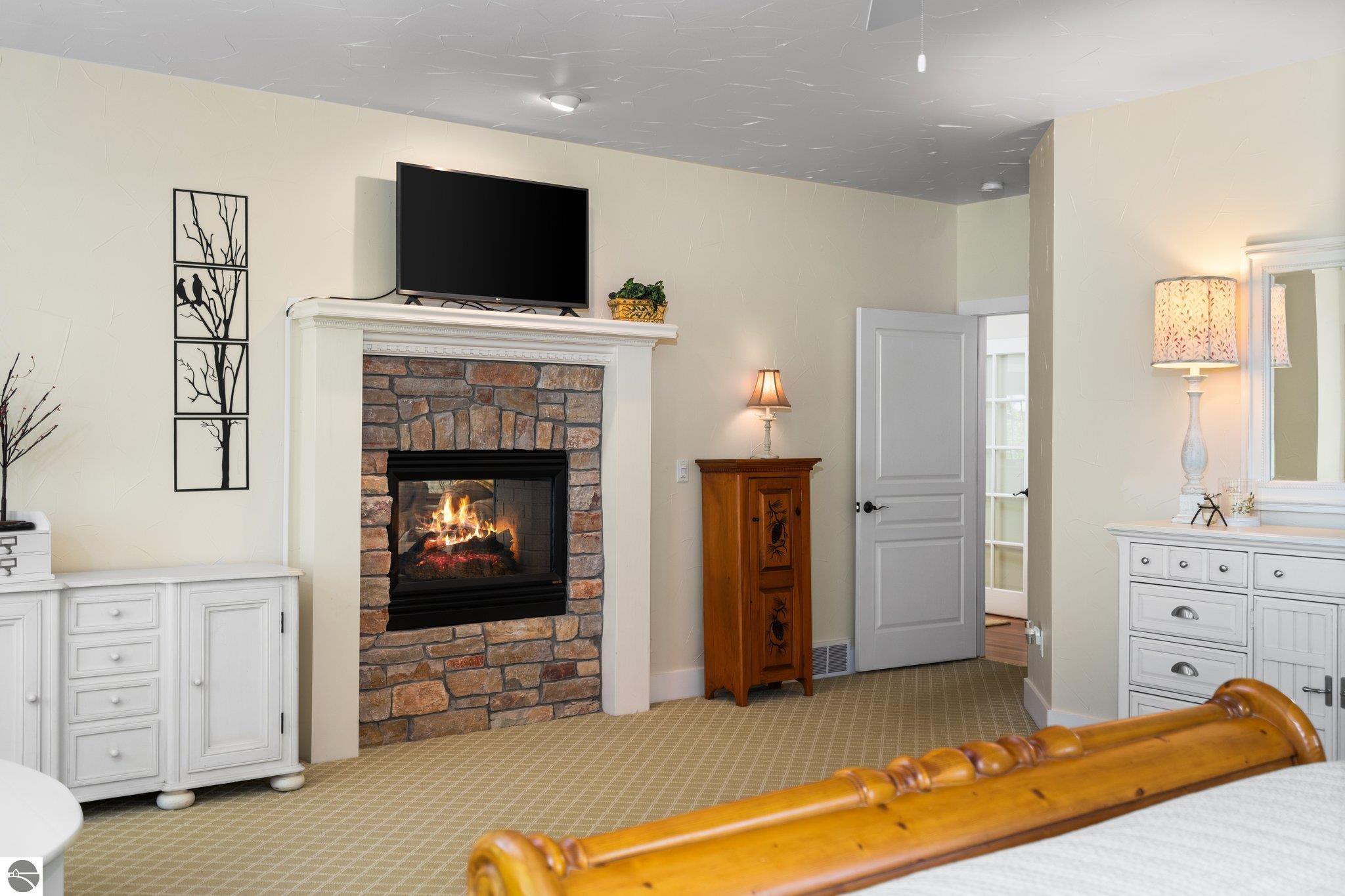 Thompsonville, Michigan, 49683, United States, 5 Bedrooms Bedrooms, ,6 BathroomsBathrooms,Residential,Active,1820794