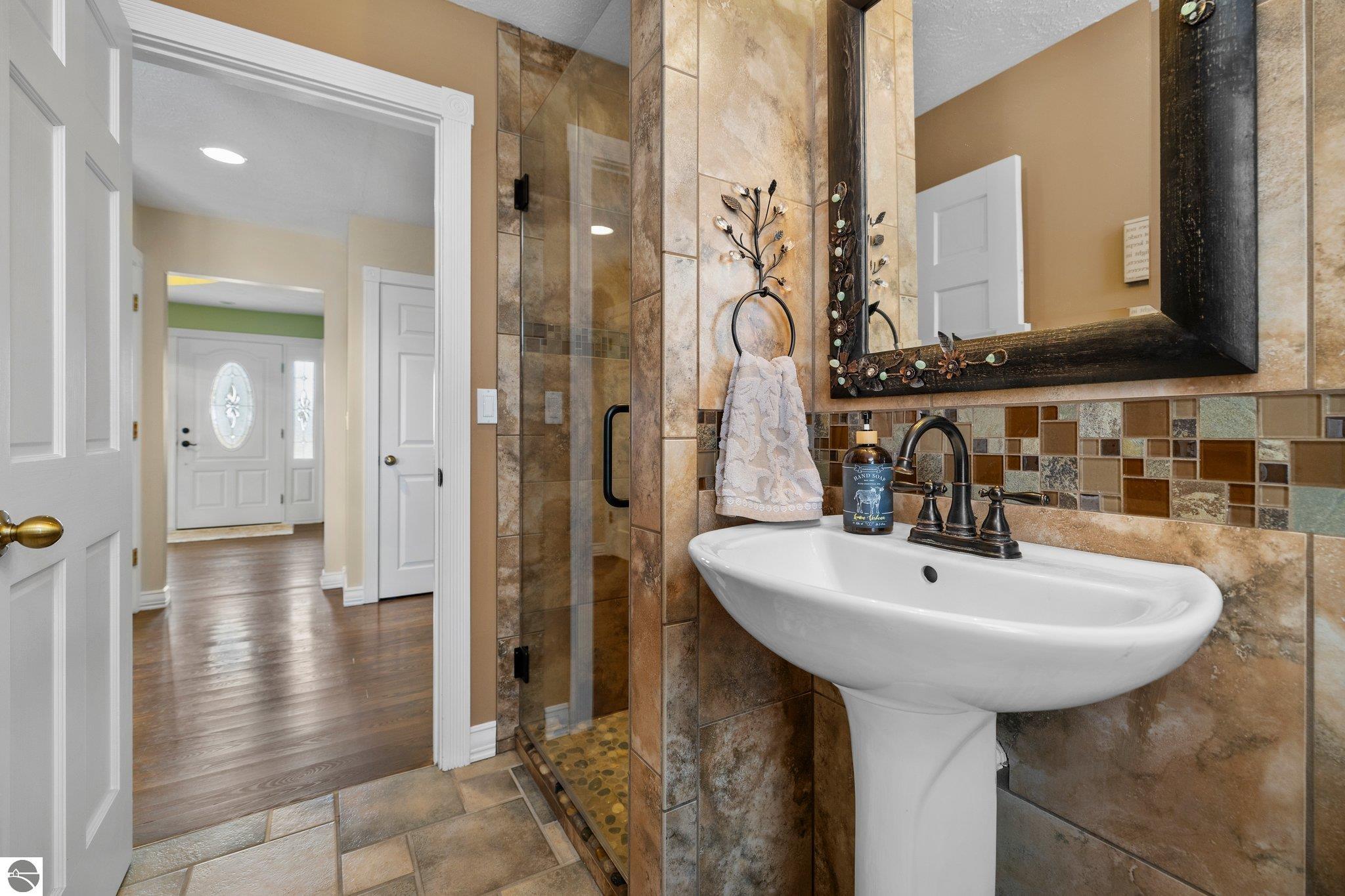 Traverse City, Michigan, 49684, United States, ,5 BathroomsBathrooms,Residential,Active,1831839