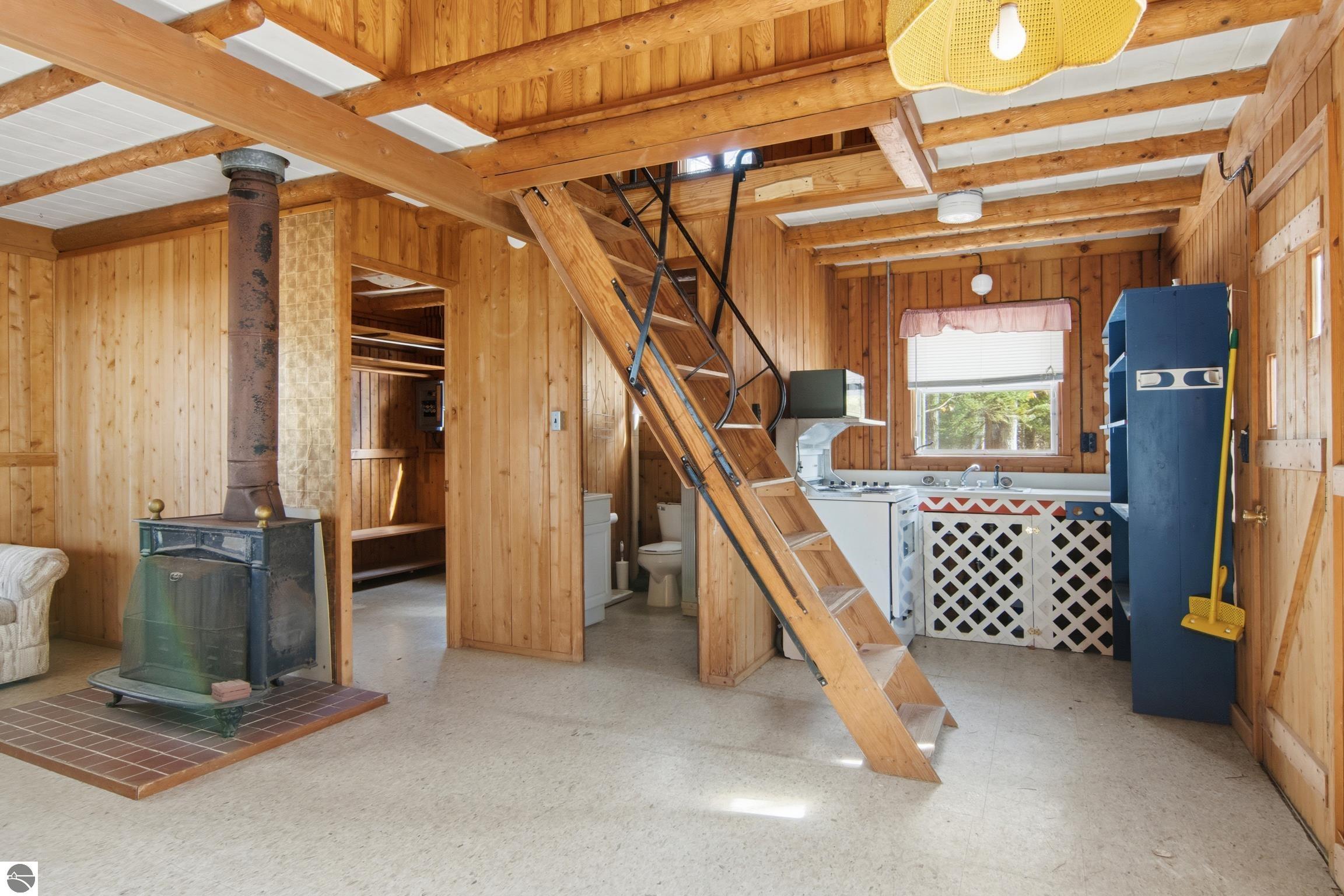 Kewadin, Michigan, 49648, United States, 5 Bedrooms Bedrooms, ,6 BathroomsBathrooms,Residential,Active,2032911