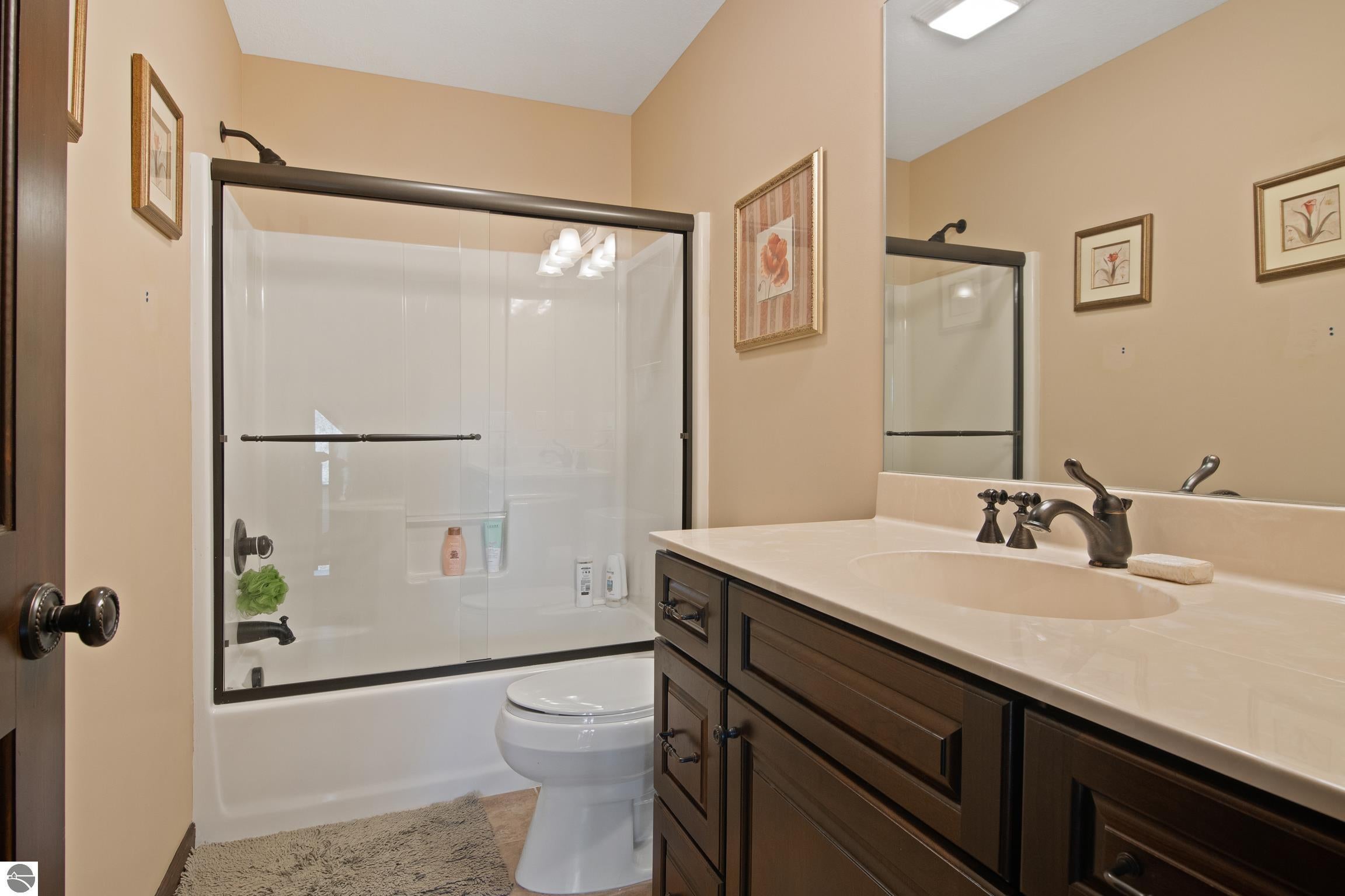 Alden, Michigan, 49612, United States, 3 Bedrooms Bedrooms, ,3 BathroomsBathrooms,Residential,Active,1761651