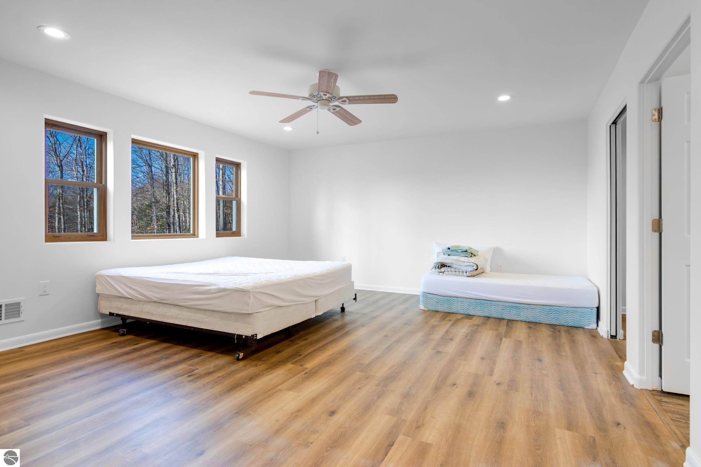 Kalkaska, Michigan, 49646, United States, 4 Bedrooms Bedrooms, ,5 BathroomsBathrooms,Residential,Active,1992305