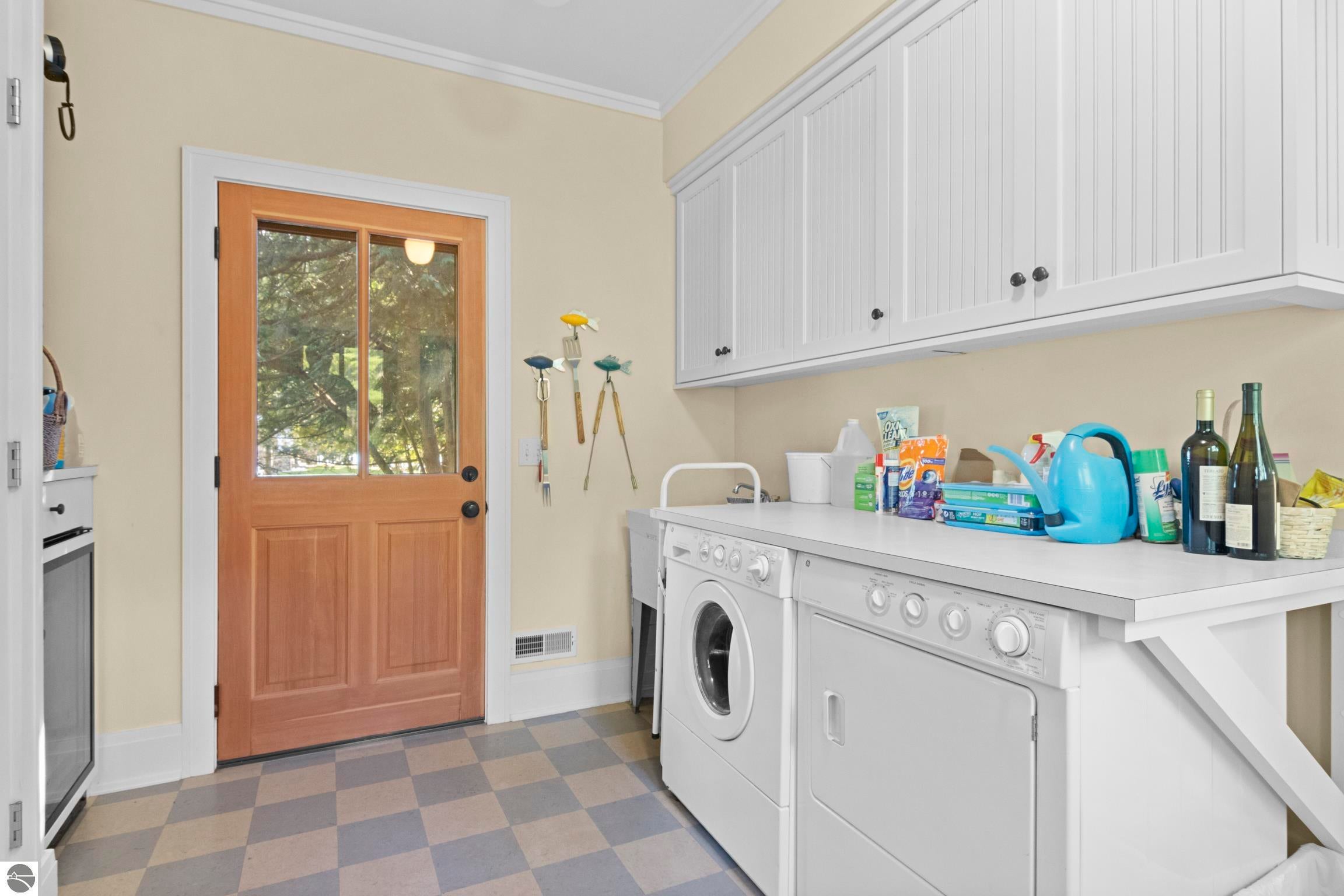 Rapid City, Michigan, 49676, United States, 5 Bedrooms Bedrooms, ,5 BathroomsBathrooms,Residential,Active,1945320