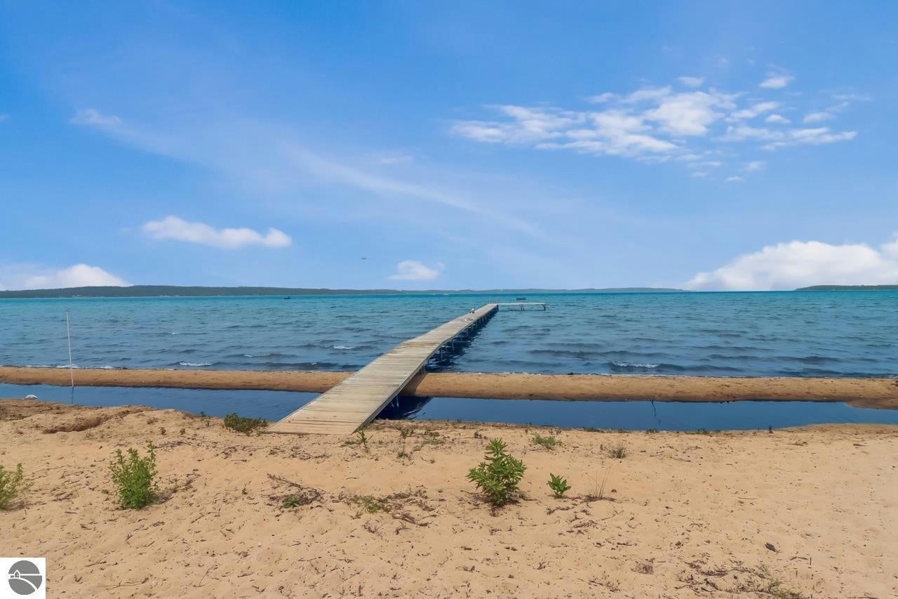 Traverse City, Michigan, 49686, United States, ,4 BathroomsBathrooms,Residential,Active,1769865 Traverse City, Michigan, 49686, United States, ,4 BathroomsBathrooms,Residential,Active,1769865