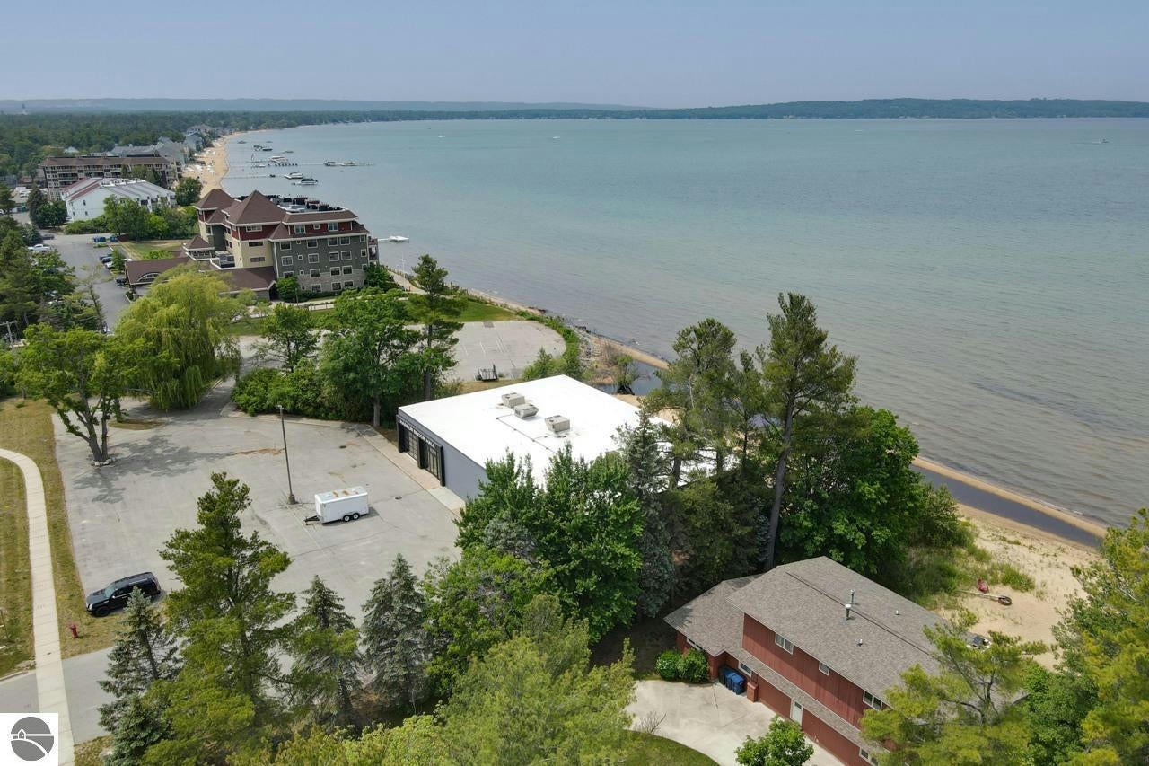 Traverse City, Michigan, 49686, United States, ,4 BathroomsBathrooms,Residential,Active,1769865