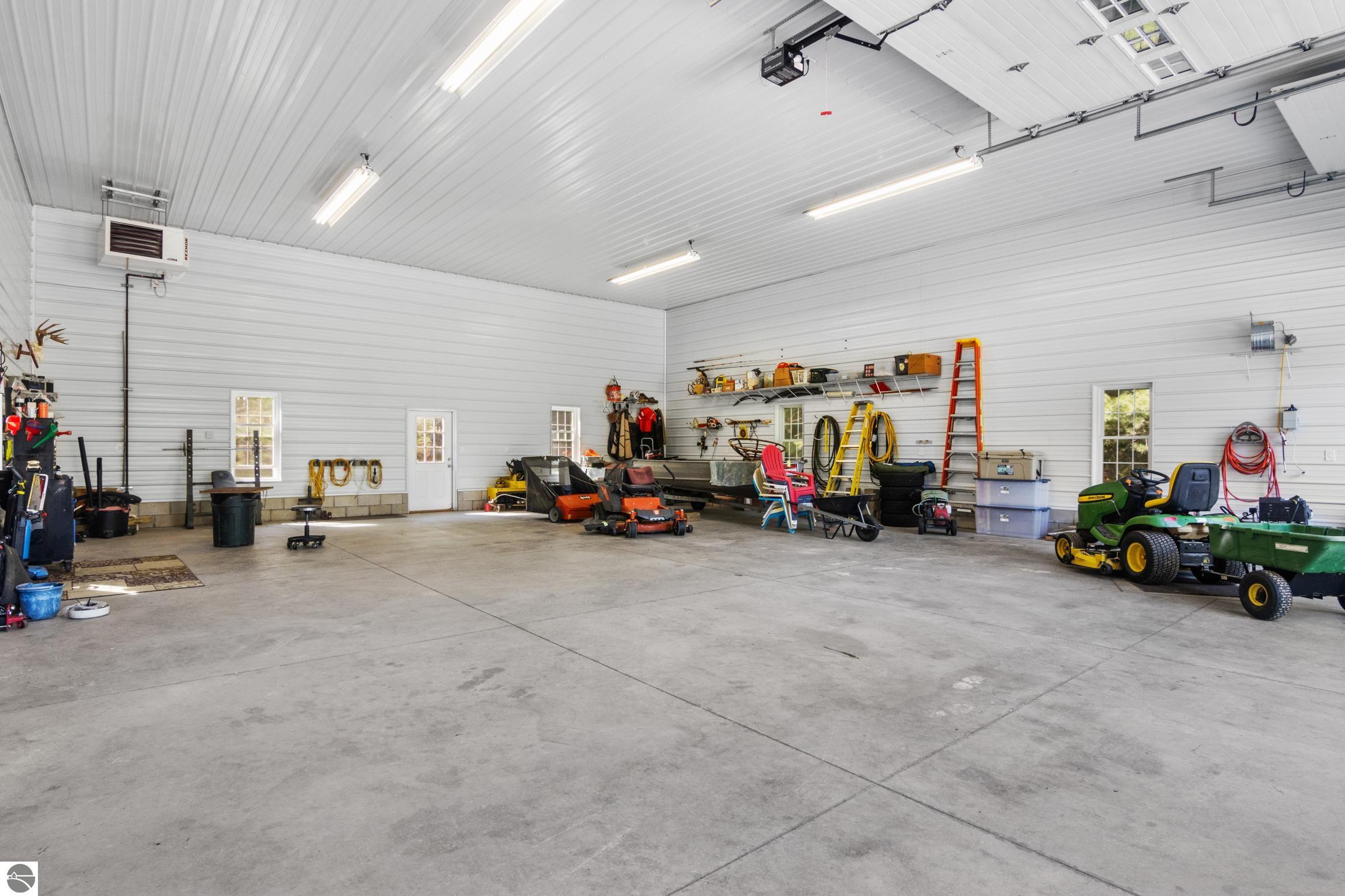 Williamsburg, Michigan, 49690, United States, 3 Bedrooms Bedrooms, ,3 BathroomsBathrooms,Residential,Active,1945241