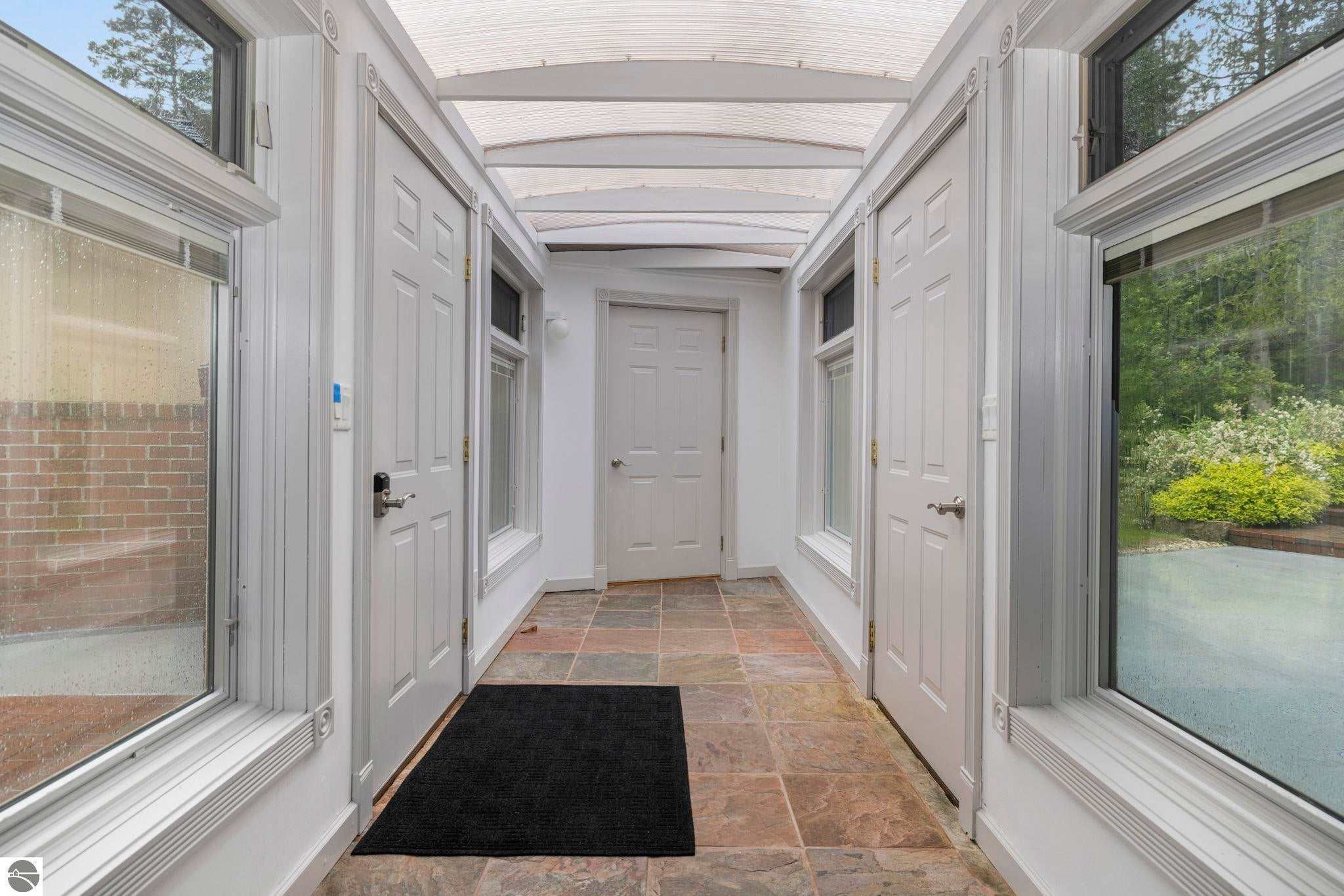 Manistique, Michigan, 49854, United States, 5 Bedrooms Bedrooms, ,5 BathroomsBathrooms,Residential,Active,1778718