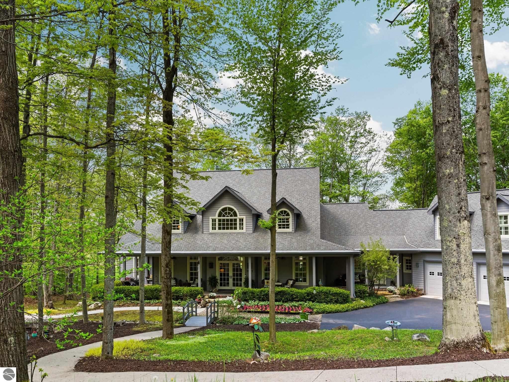 Thompsonville, Michigan, 49683, United States, 5 Bedrooms Bedrooms, ,6 BathroomsBathrooms,Residential,Active,1820794