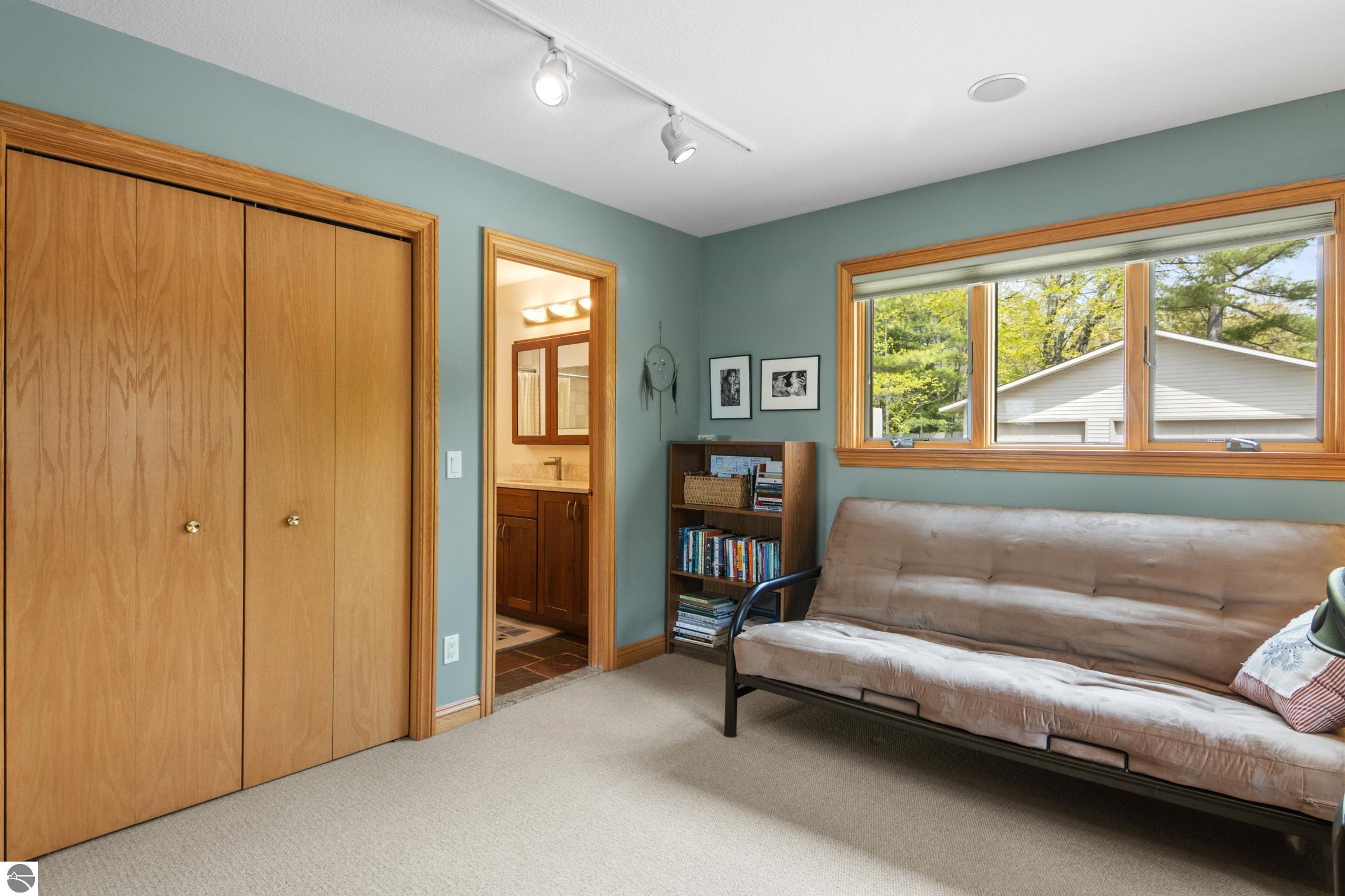 Williamsburg, Michigan, 49690, United States, ,4 BathroomsBathrooms,Residential,Active,1831821