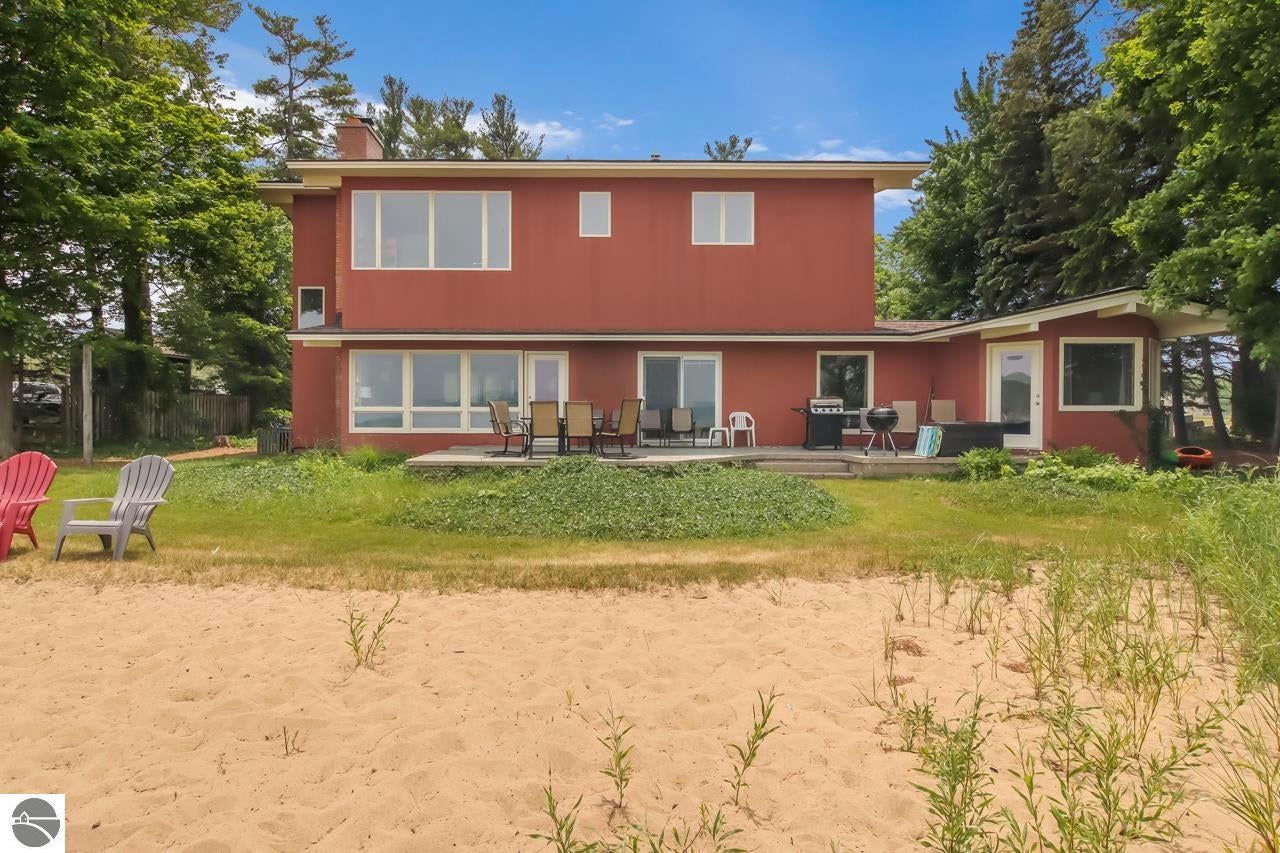 Traverse City, Michigan, 49686, United States, ,4 BathroomsBathrooms,Residential,Active,1769865