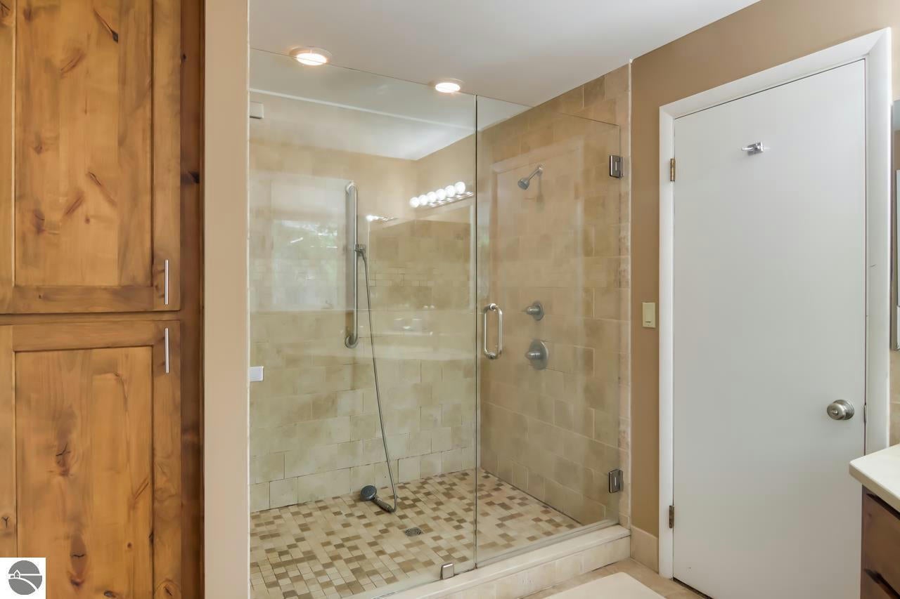 Traverse City, Michigan, 49686, United States, ,4 BathroomsBathrooms,Residential,Active,1769865