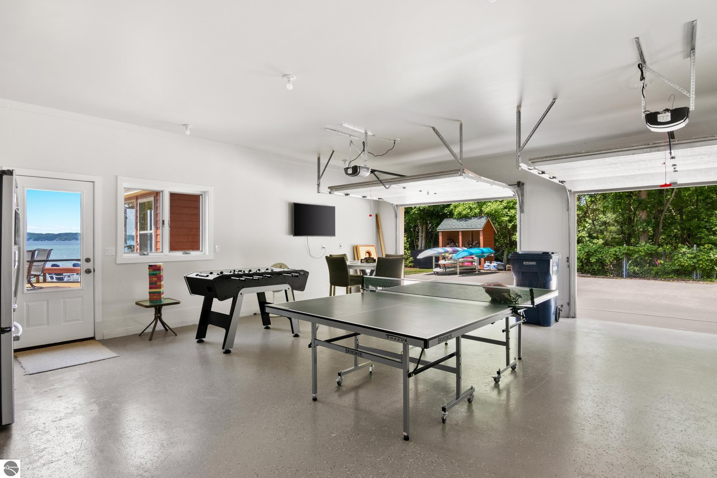 Alden, Michigan, 49612, United States, 4 Bedrooms Bedrooms, ,4 BathroomsBathrooms,Residential,Active,1876862