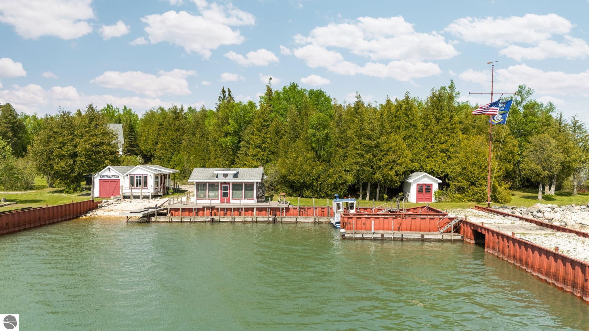 De Tour Village, Michigan, 49725, United States, 3 Bedrooms Bedrooms, ,1 BathroomBathrooms,Residential,Active,1863306