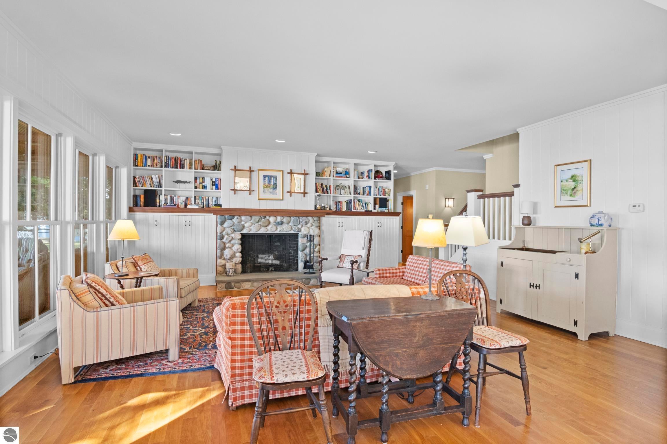 Rapid City, Michigan, 49676, United States, 5 Bedrooms Bedrooms, ,5 BathroomsBathrooms,Residential,Active,1945320