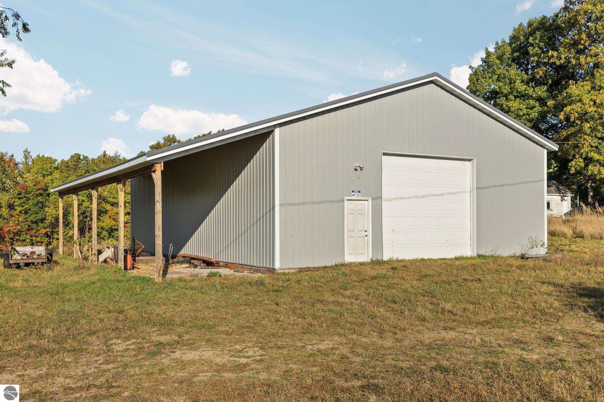 Traverse City, Michigan, 49686, United States, 4 Bedrooms Bedrooms, ,2 BathroomsBathrooms,Residential,Active,1934796