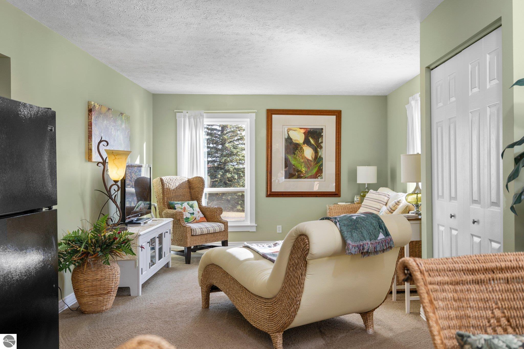 Traverse City, Michigan, 49684, United States, ,5 BathroomsBathrooms,Residential,Active,1831839