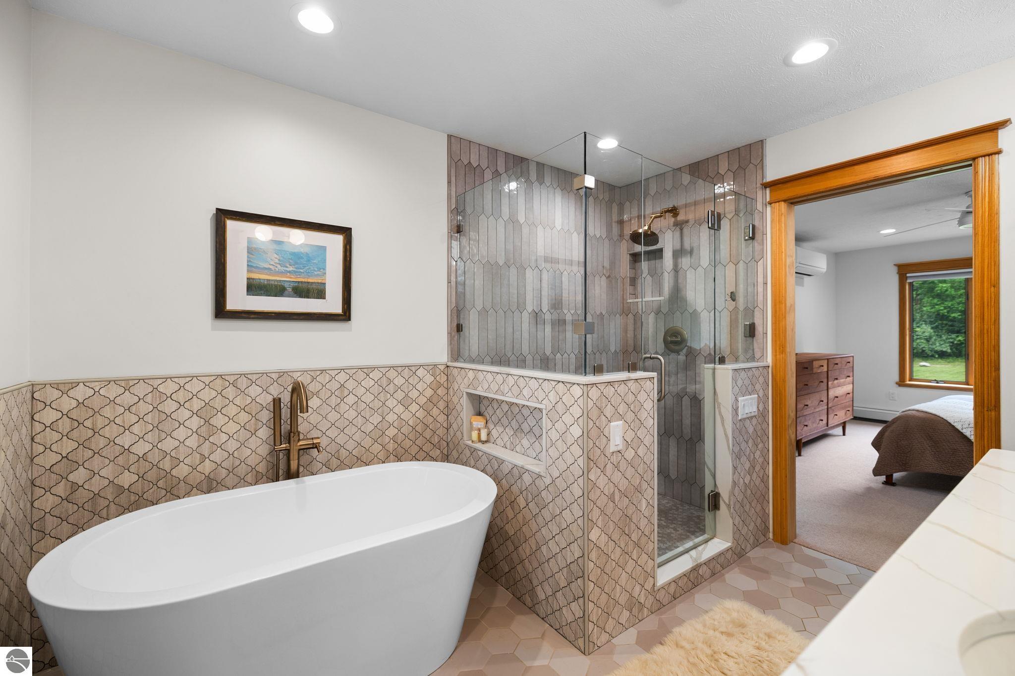 Traverse City, Michigan, 49684, United States, 4 Bedrooms Bedrooms, ,3 BathroomsBathrooms,Residential,Active,1909642