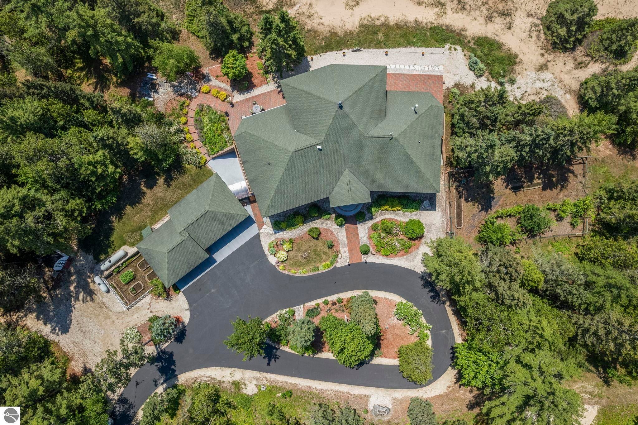 Manistique, Michigan, 49854, United States, 5 Bedrooms Bedrooms, ,5 BathroomsBathrooms,Residential,Active,1778718