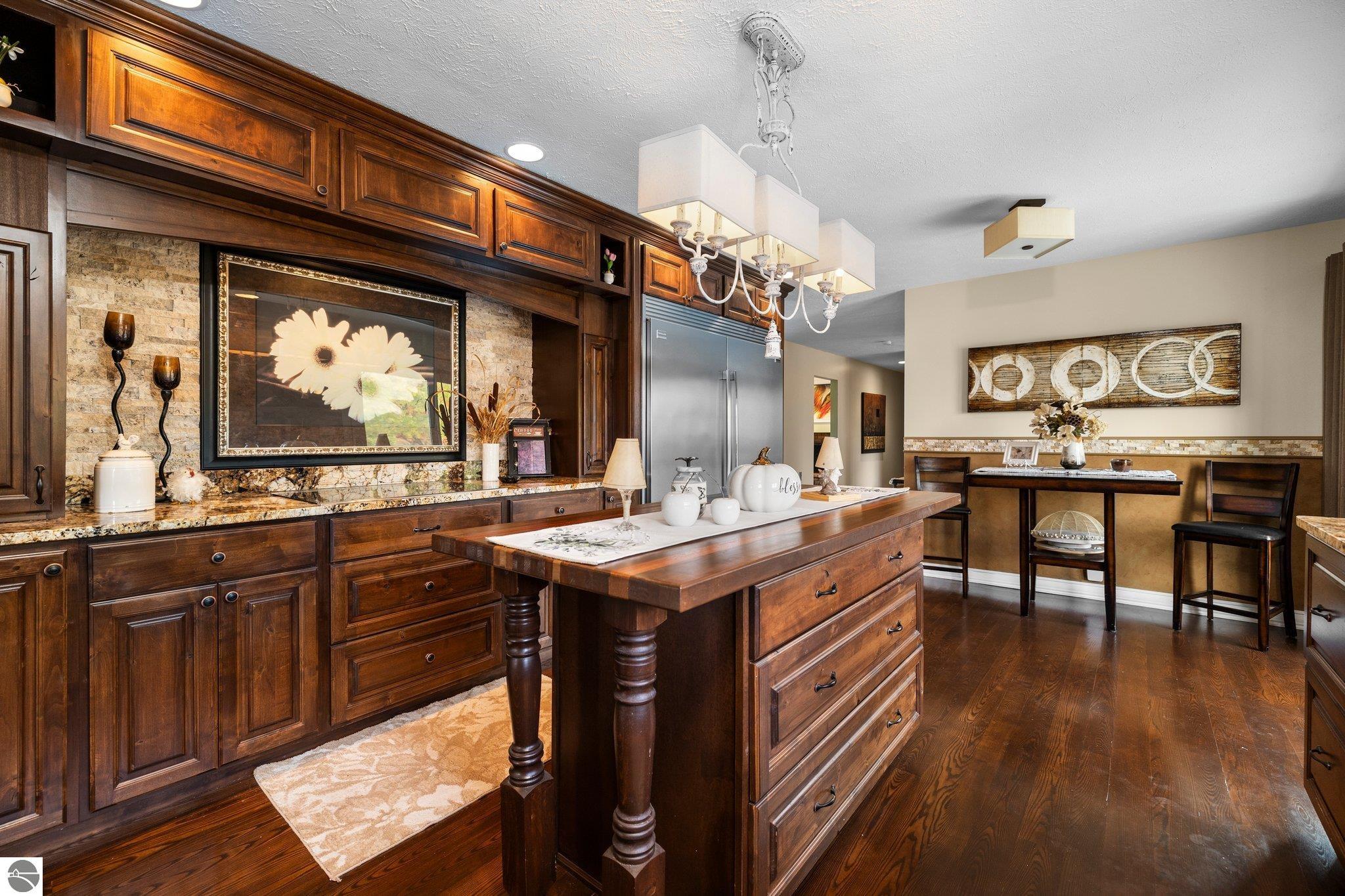 Traverse City, Michigan, 49684, United States, ,5 BathroomsBathrooms,Residential,Active,1831839