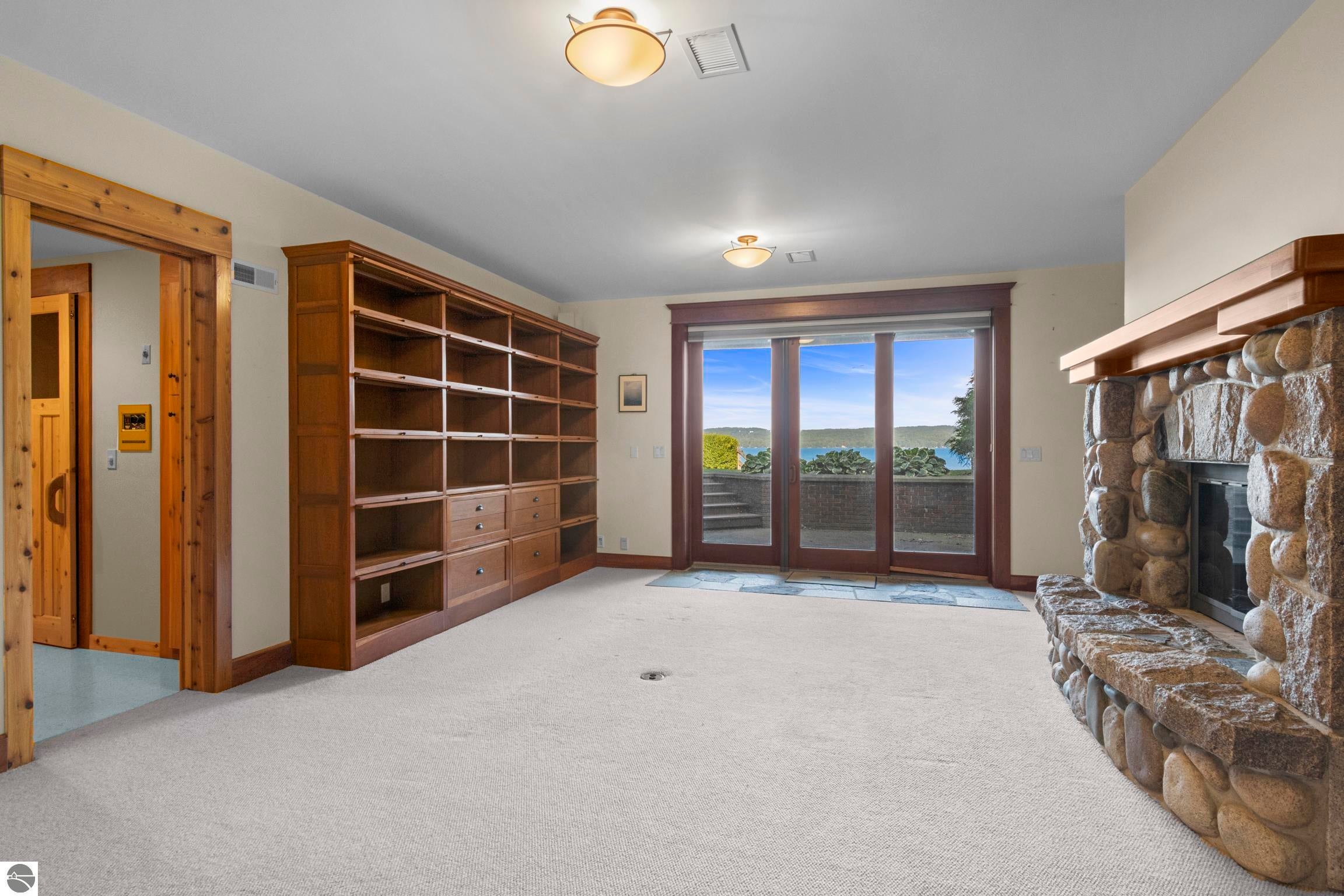 Kewadin, Michigan, 49648, United States, 5 Bedrooms Bedrooms, ,6 BathroomsBathrooms,Residential,Active,1914924