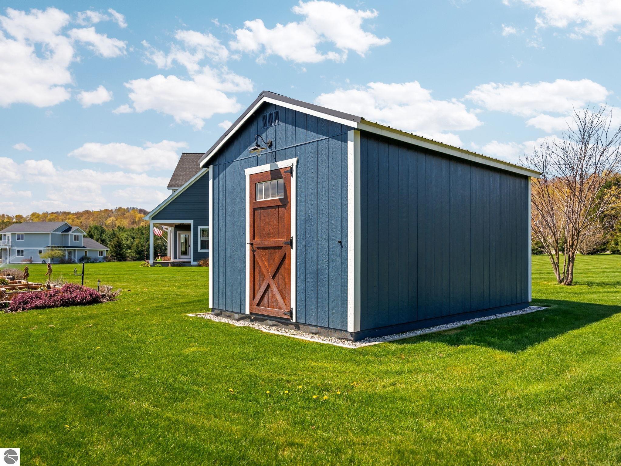 Traverse City, Michigan, 49686, United States, 4 Bedrooms Bedrooms, ,3 BathroomsBathrooms,Residential,Active,2045716
