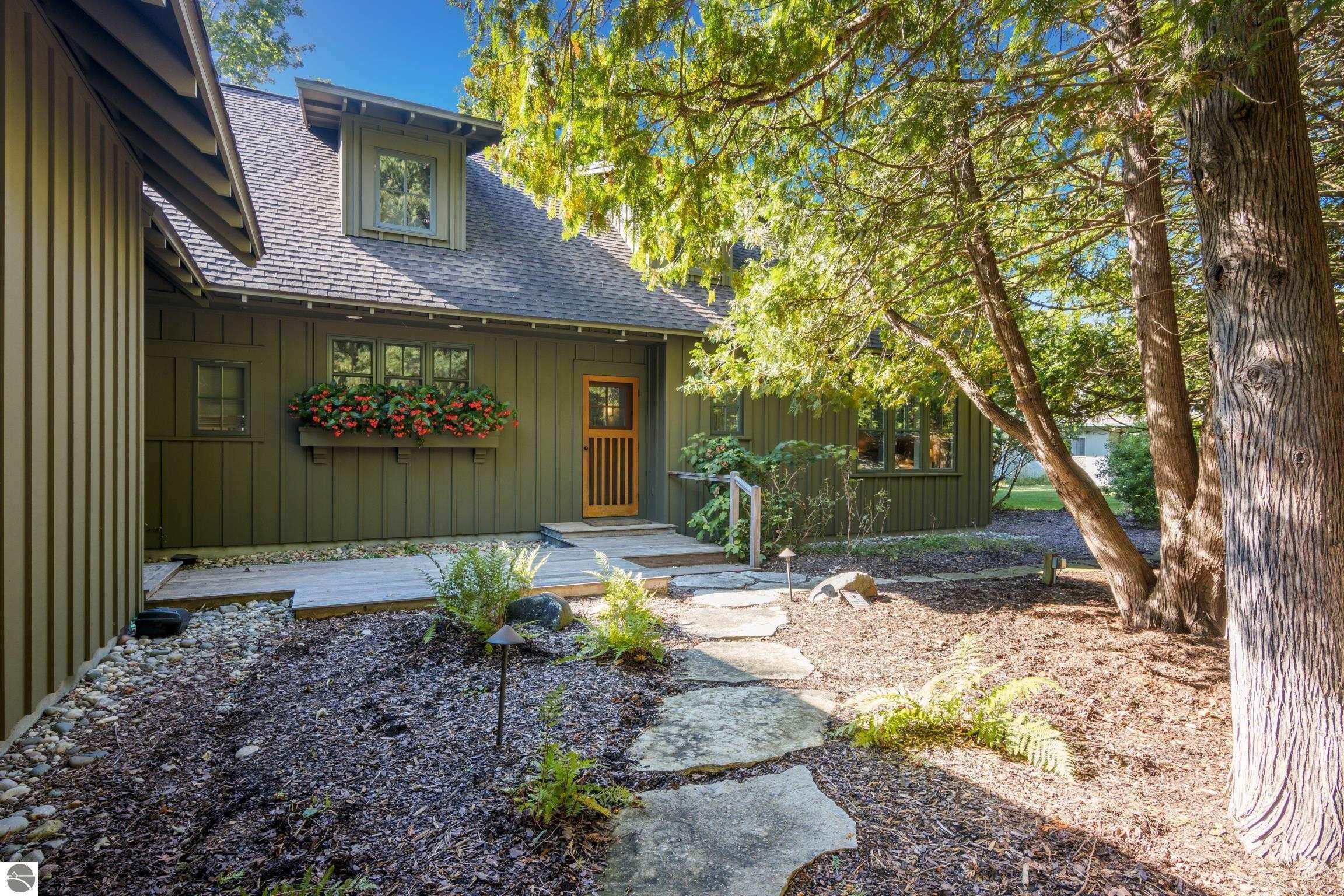 Rapid City, Michigan, 49676, United States, 5 Bedrooms Bedrooms, ,5 BathroomsBathrooms,Residential,Active,1945320